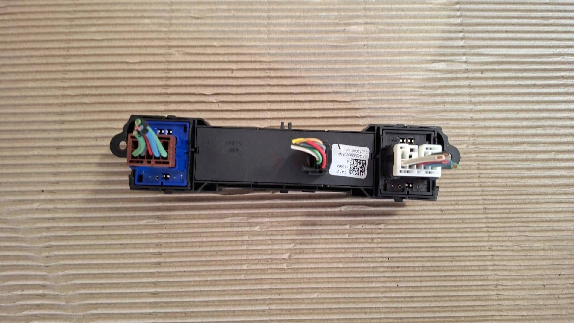 Panel Schalter Leuchten des warnblickschalters Dacia Spring 681005985R