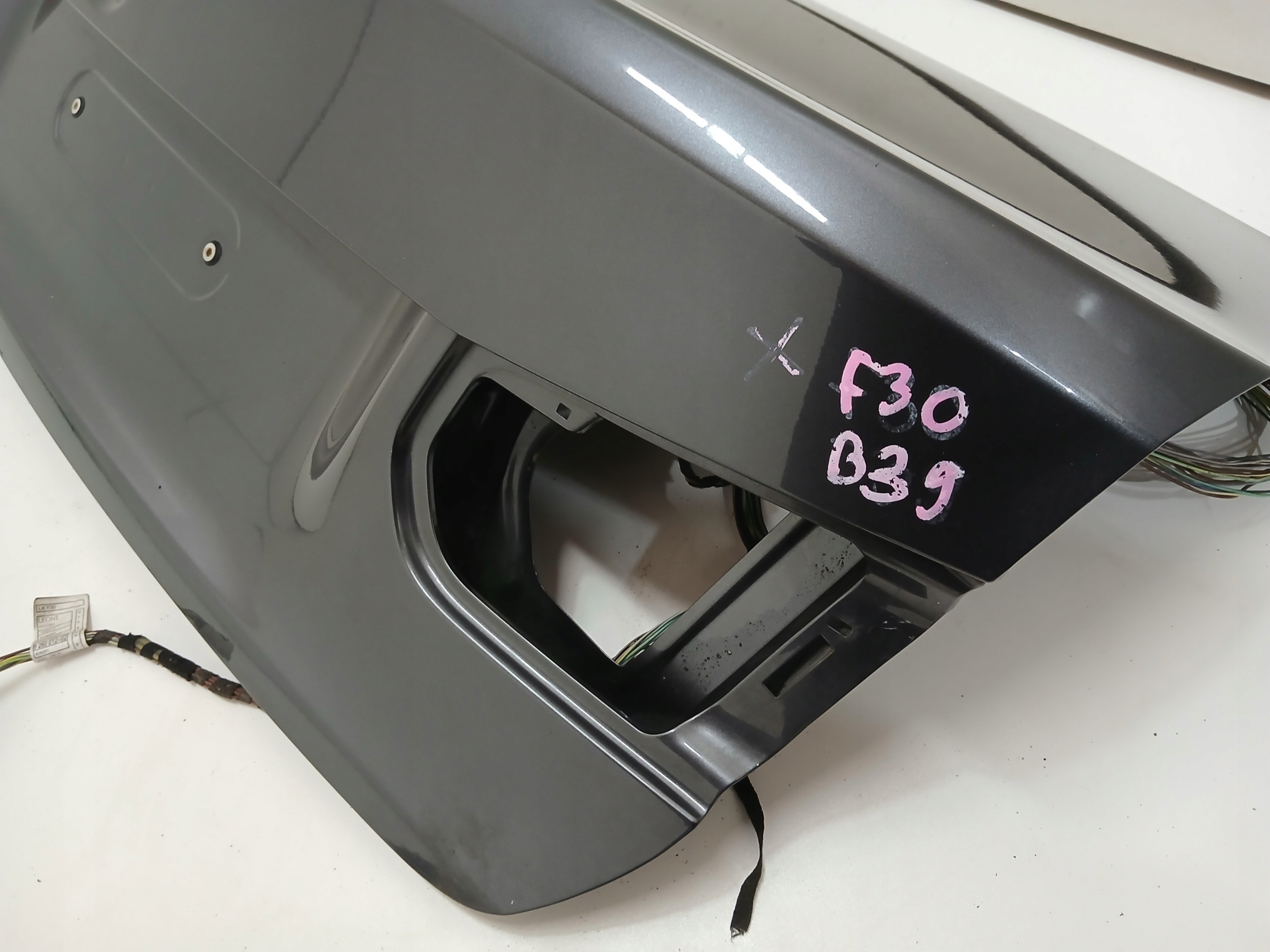 trunk door boot rear BMW F30 B39