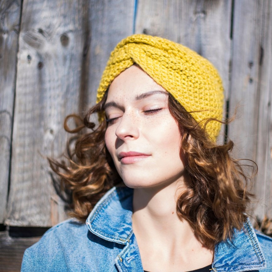 Polska opaska Julia - niebieski Materiał dominujący syntetyk