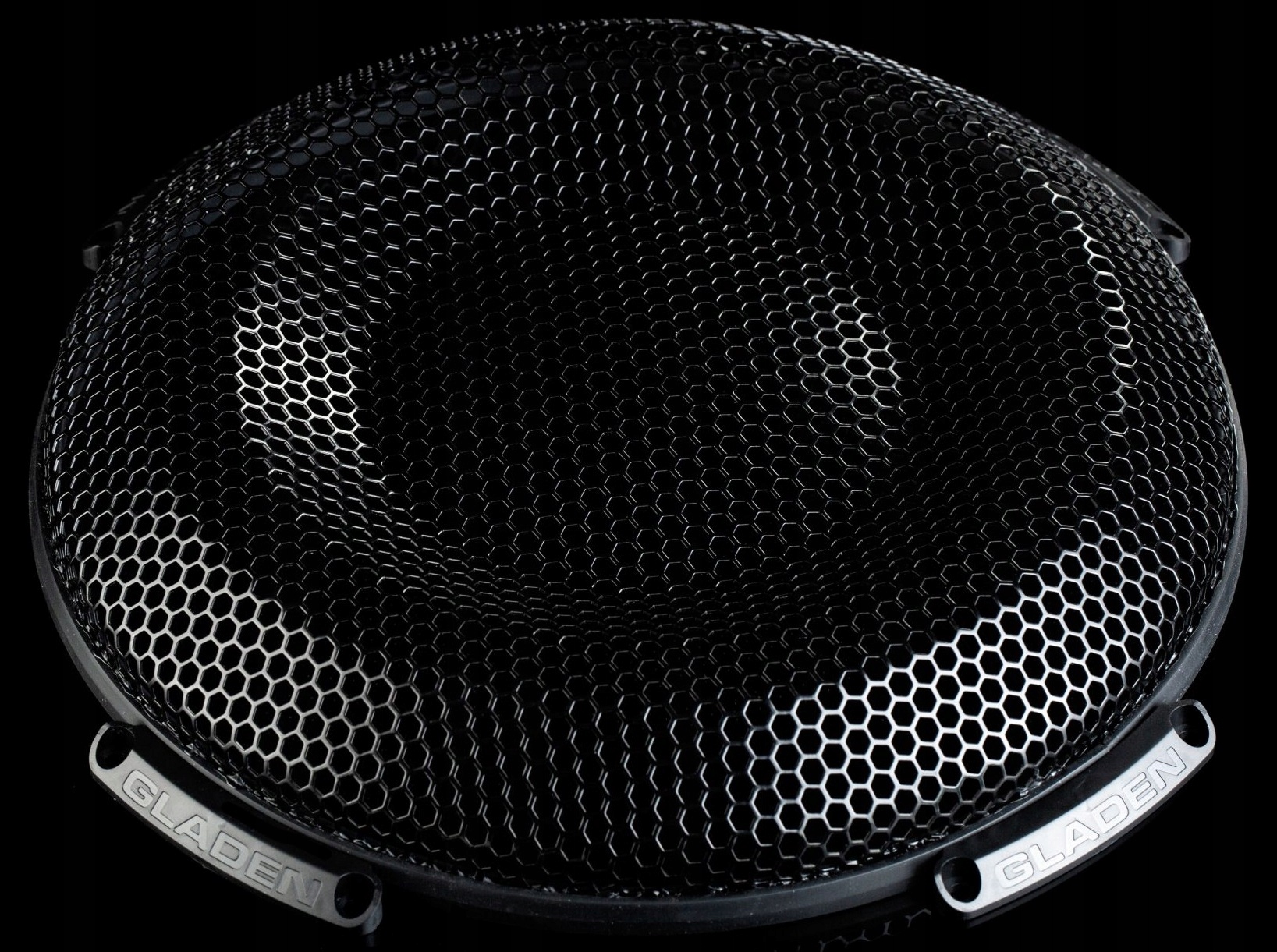 GLADEN Z GR-10 MASKOWNICA METALOWA / GRIL DO SUBWOOFERÓW GLADEN 25cm / 10" Marka Gladen