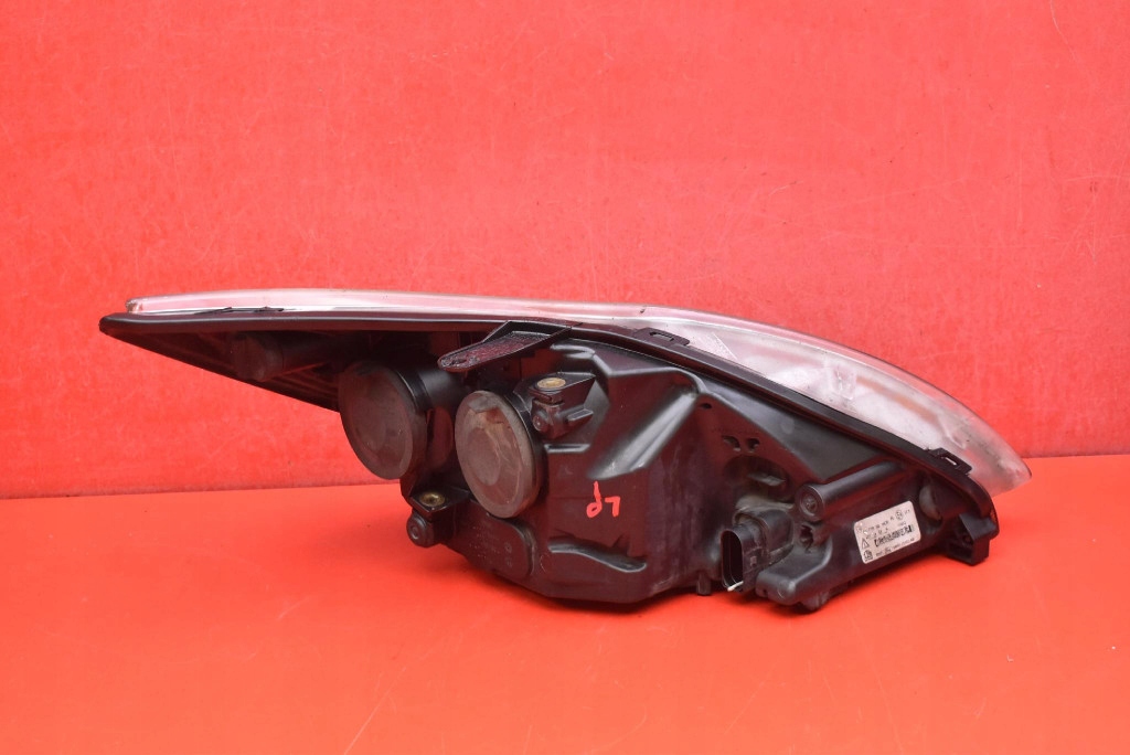 REFLEKTOR left light front EU 8M51-13101-AB FORD FOCUS MK2 LIFT 08-11