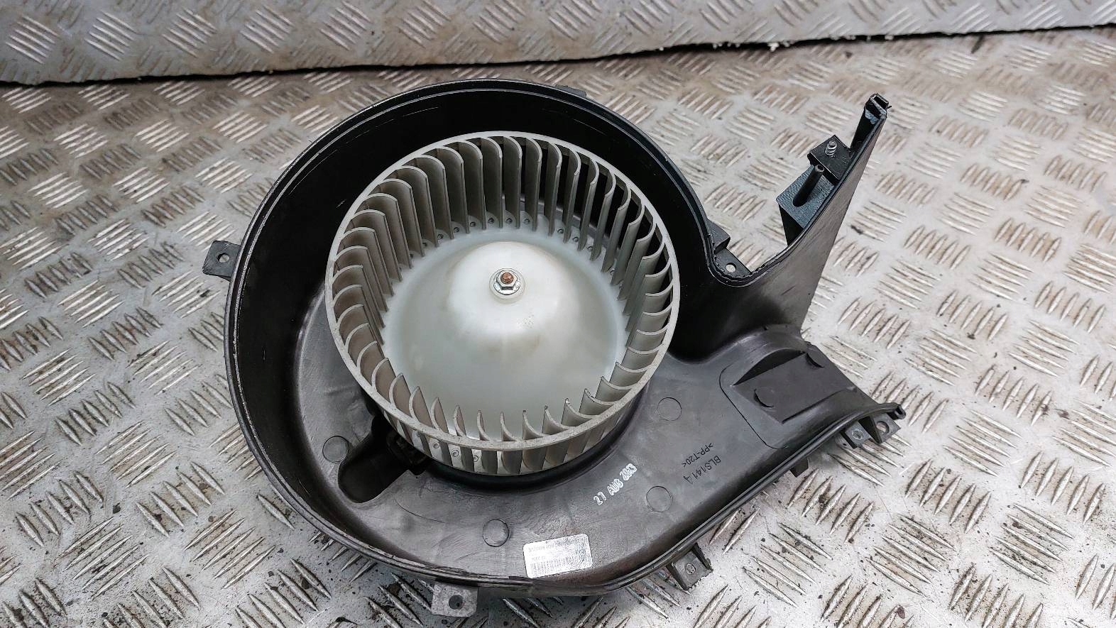 tOPENÍ ventilátor klími OPEL SIGNUM a