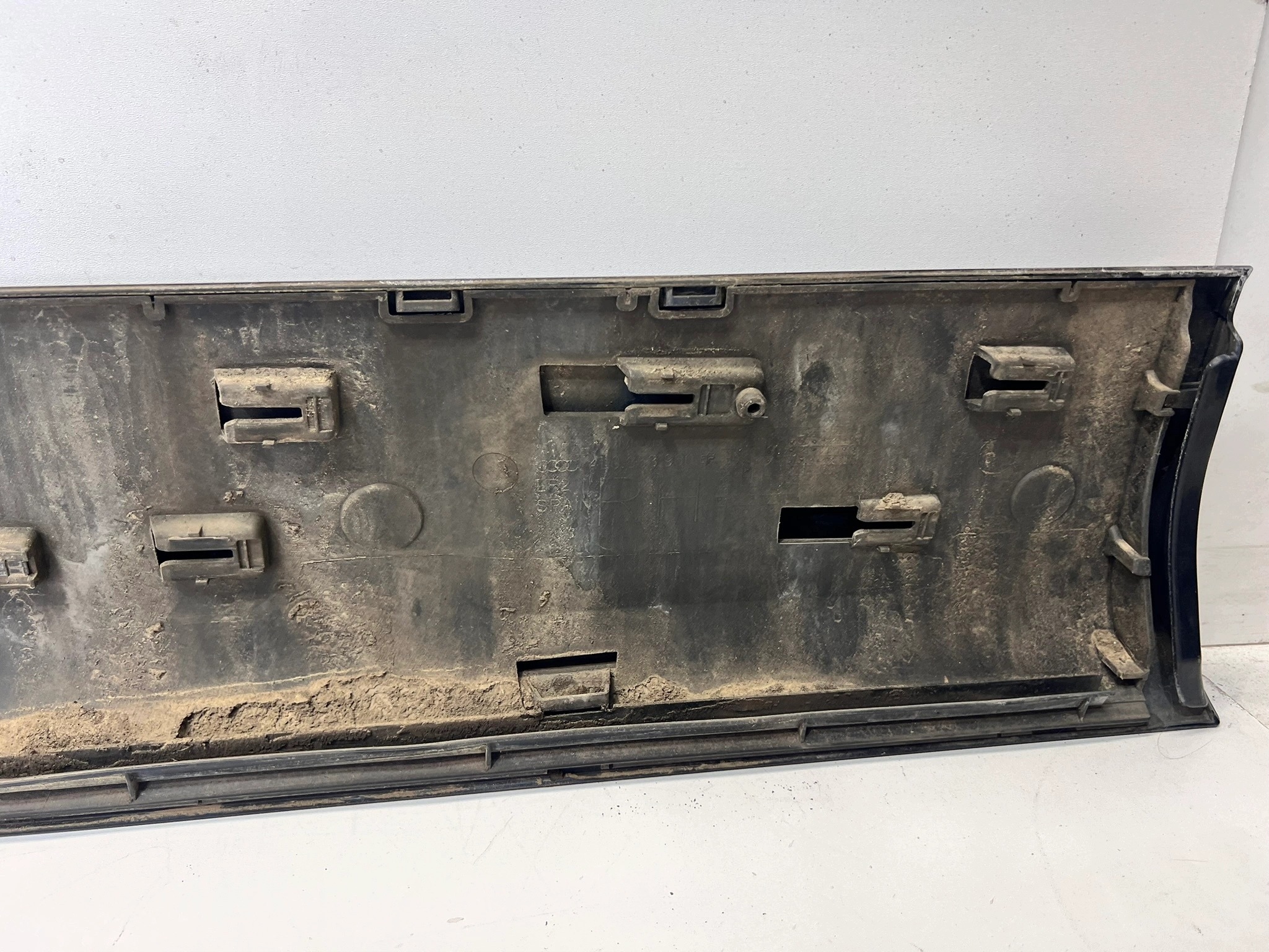 moulding lower door right front AUDI Q7 4L 4L0853960E/F LZ9Y