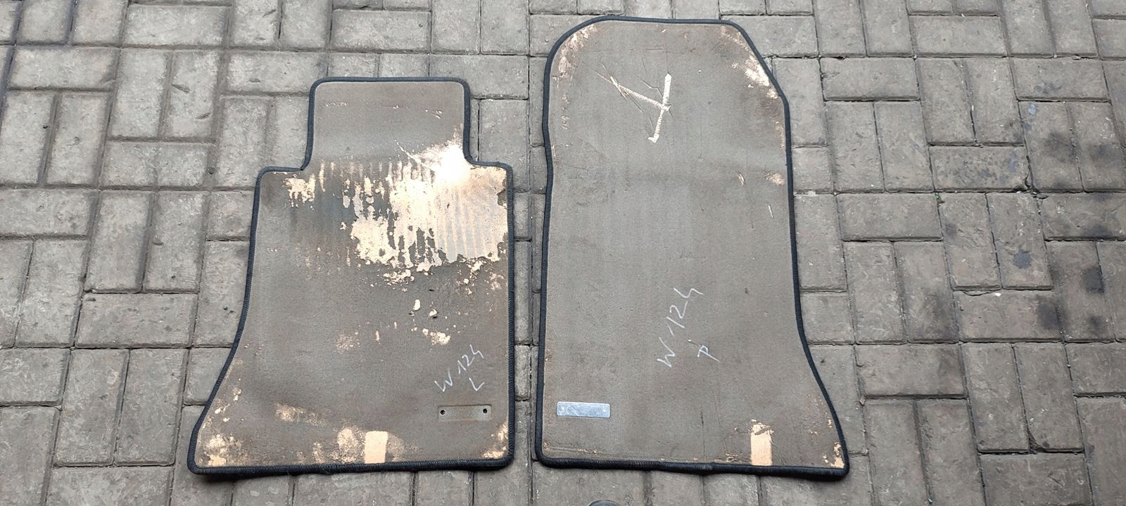car carpet mats front front Mercedes W124 2,2