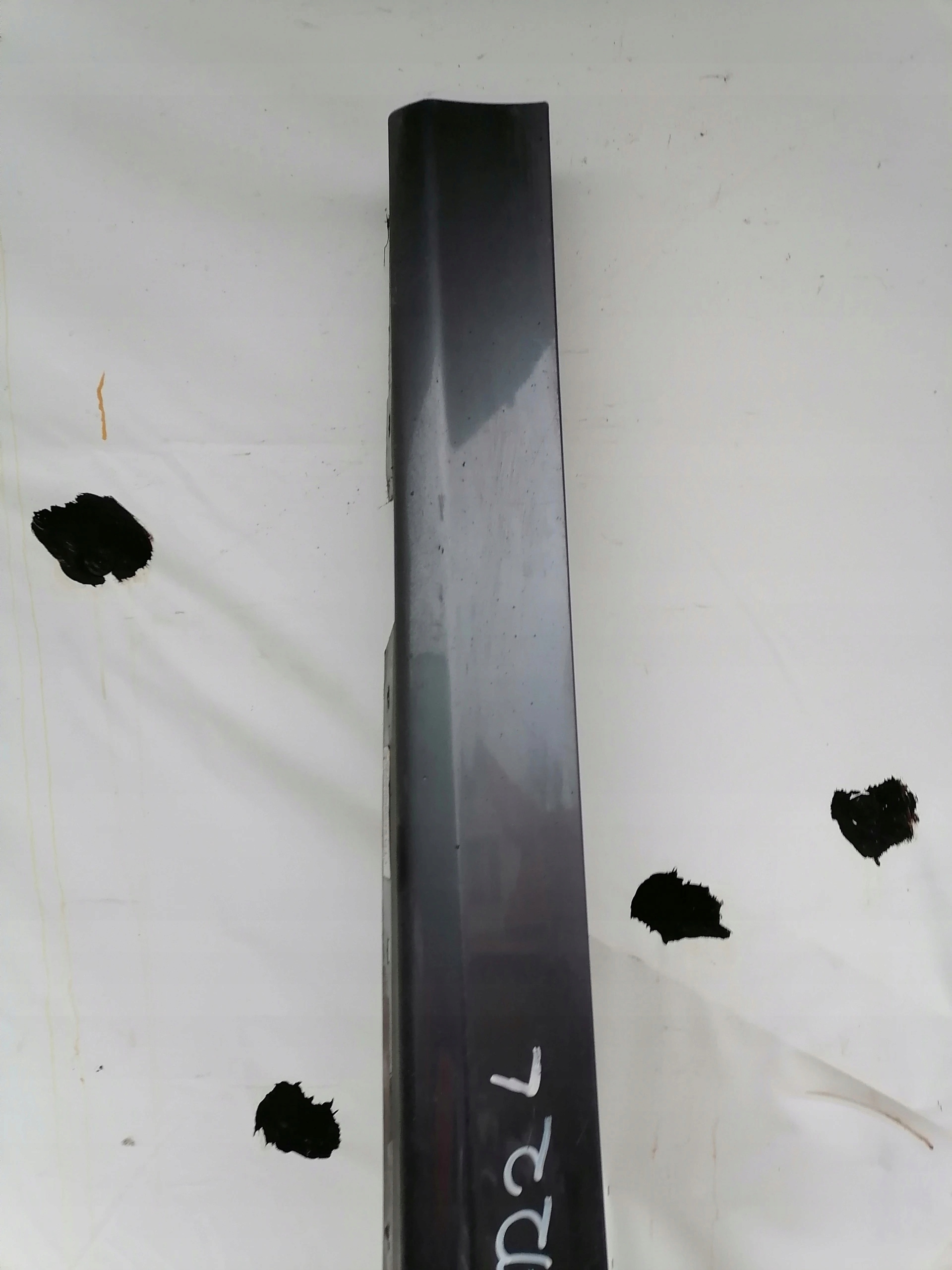 left moulding threshold BMW E91 A22