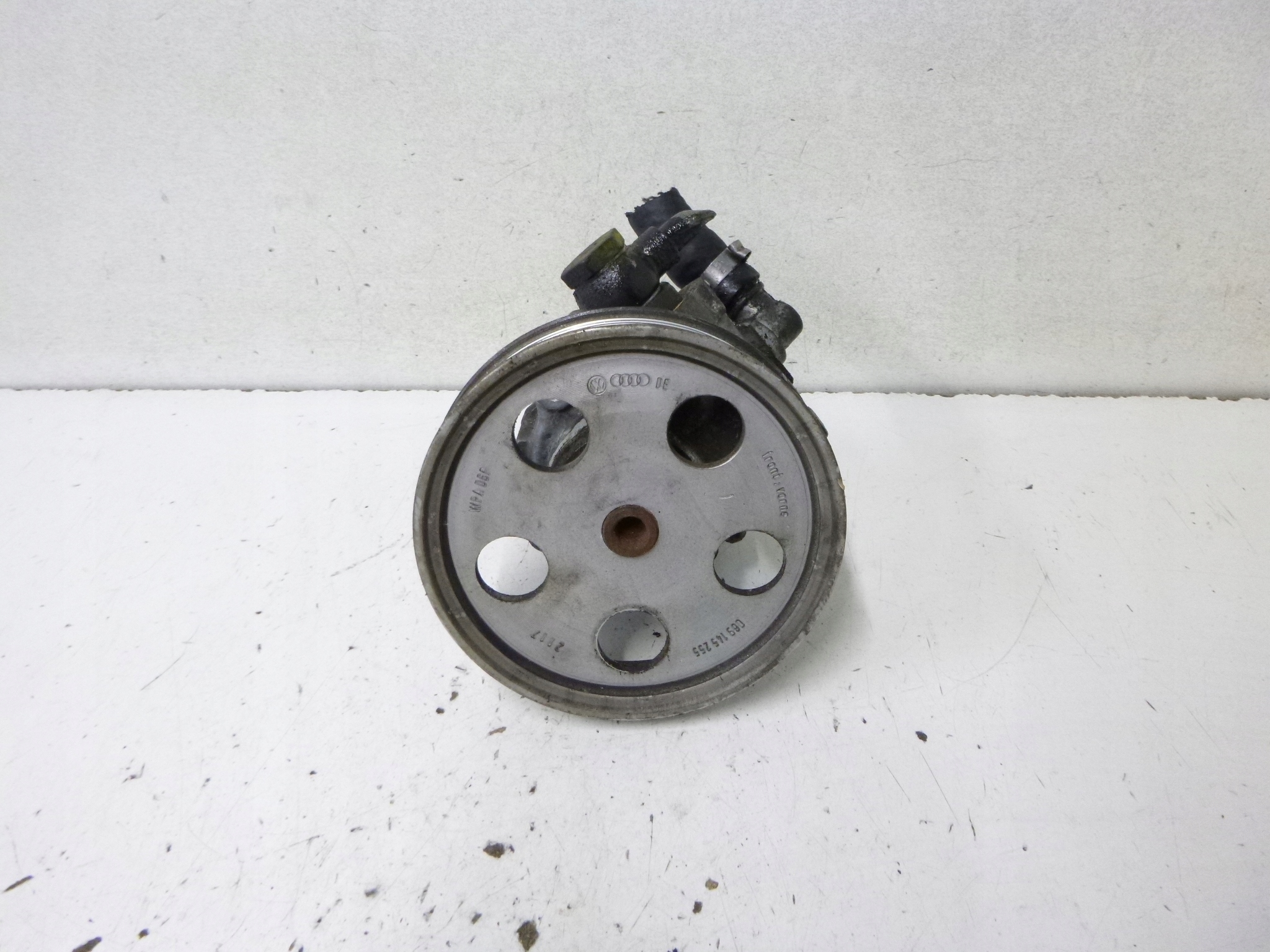 Pompa servosterzo Audi A6 C5 2.0 2001r. 063145255