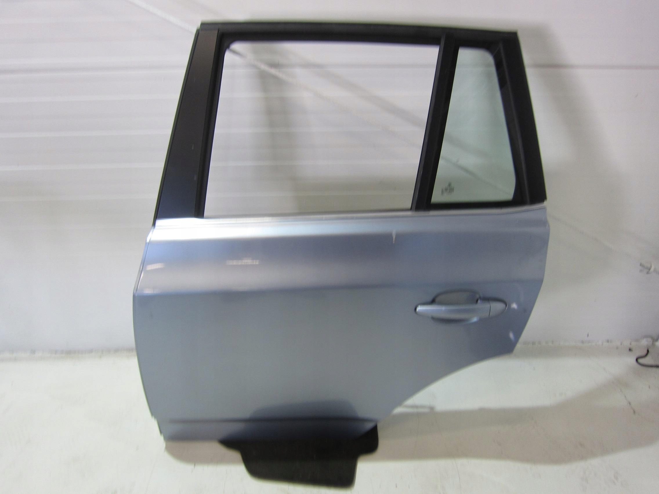 BMW E83 X3 door left rear part BLUEWATER 896 left rear.