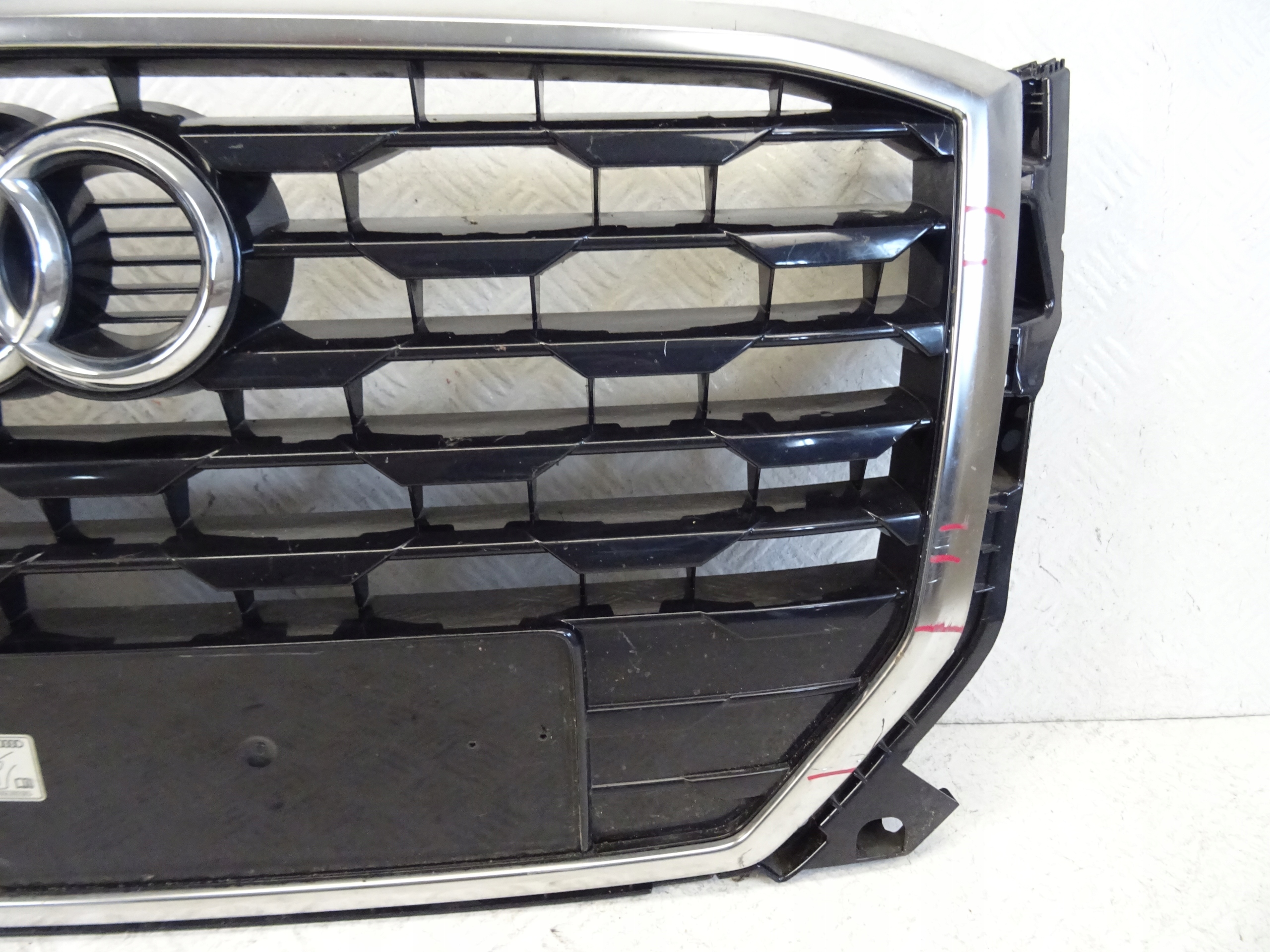 grill grille front front AUDI Q2 LIFT S-LINE 81A853651