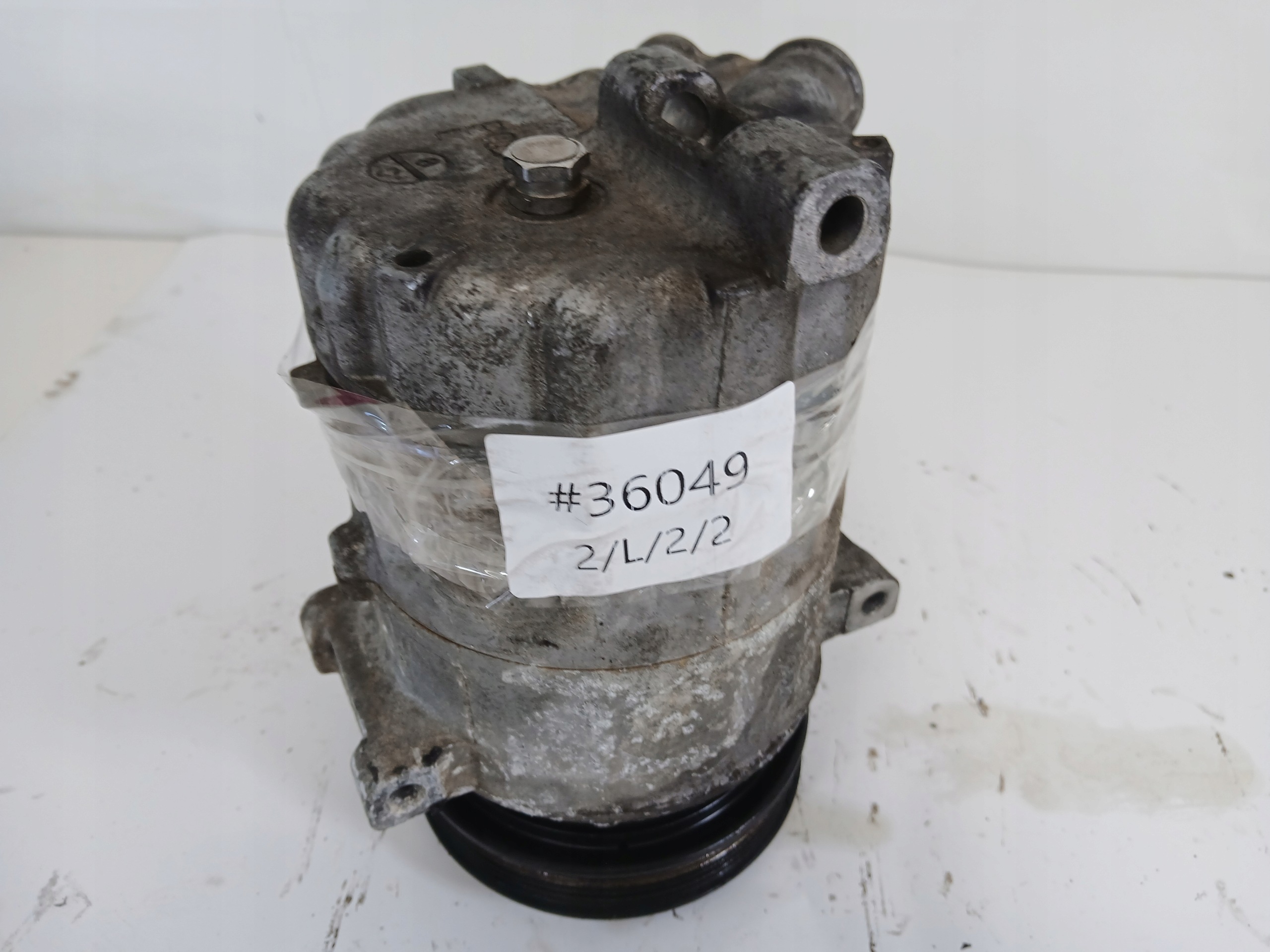 OPEL VECTRA C 2.2 compressor; compressor of the air conditioning 09225560