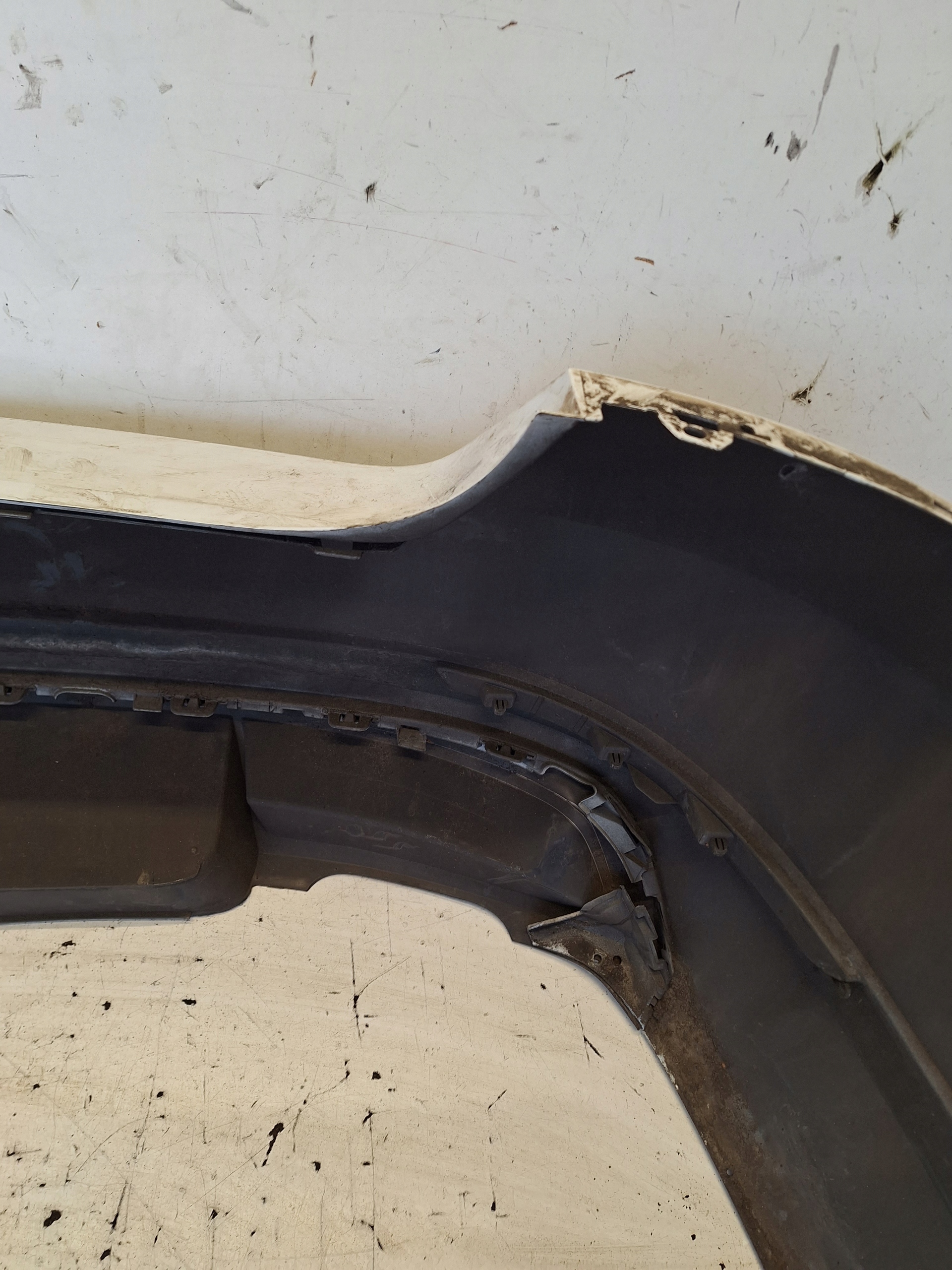 SKODA SUPERB III HB 15-19 bumper rear part LF9E