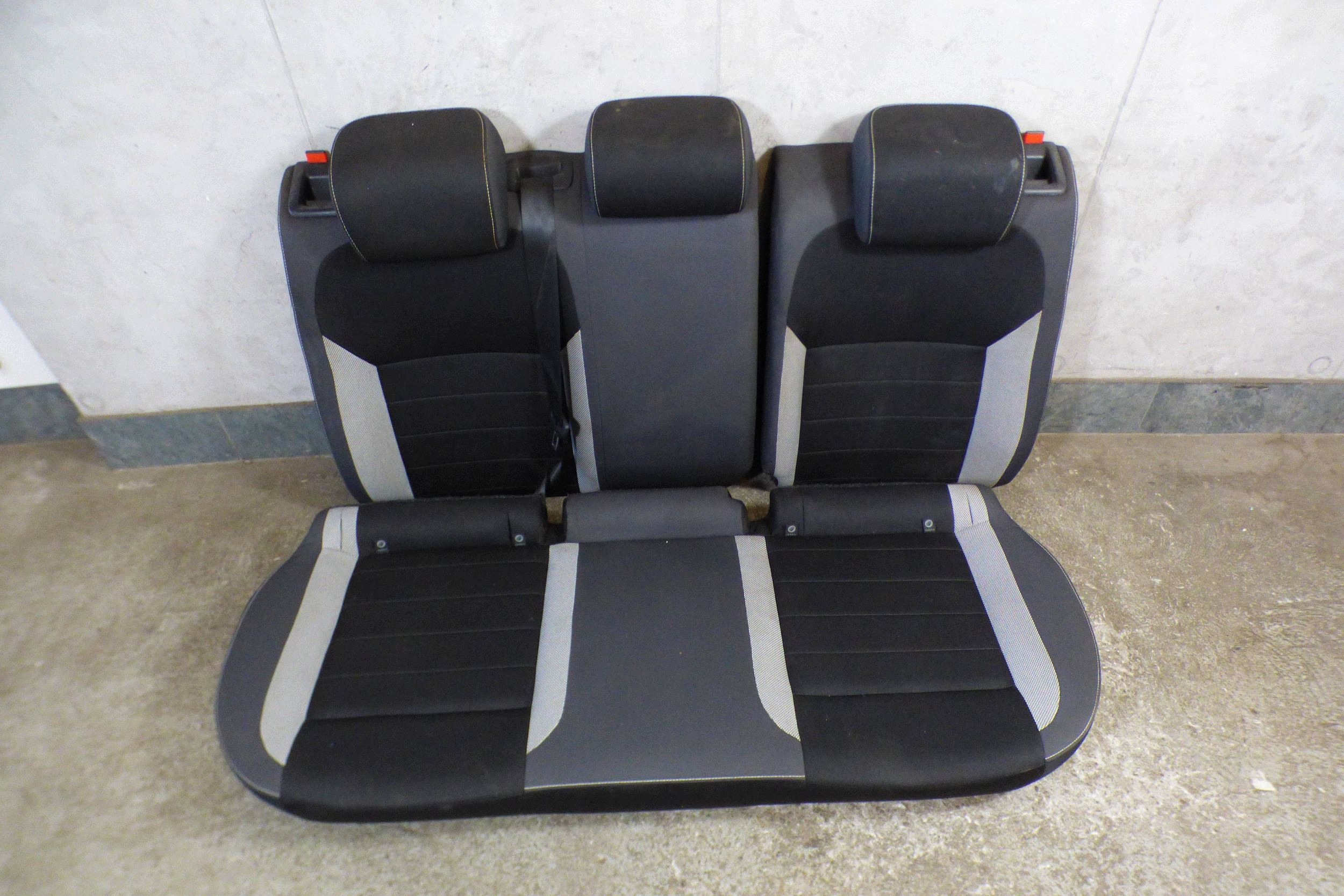 sitz hinten 5JA885375L Skoda Rapid SB