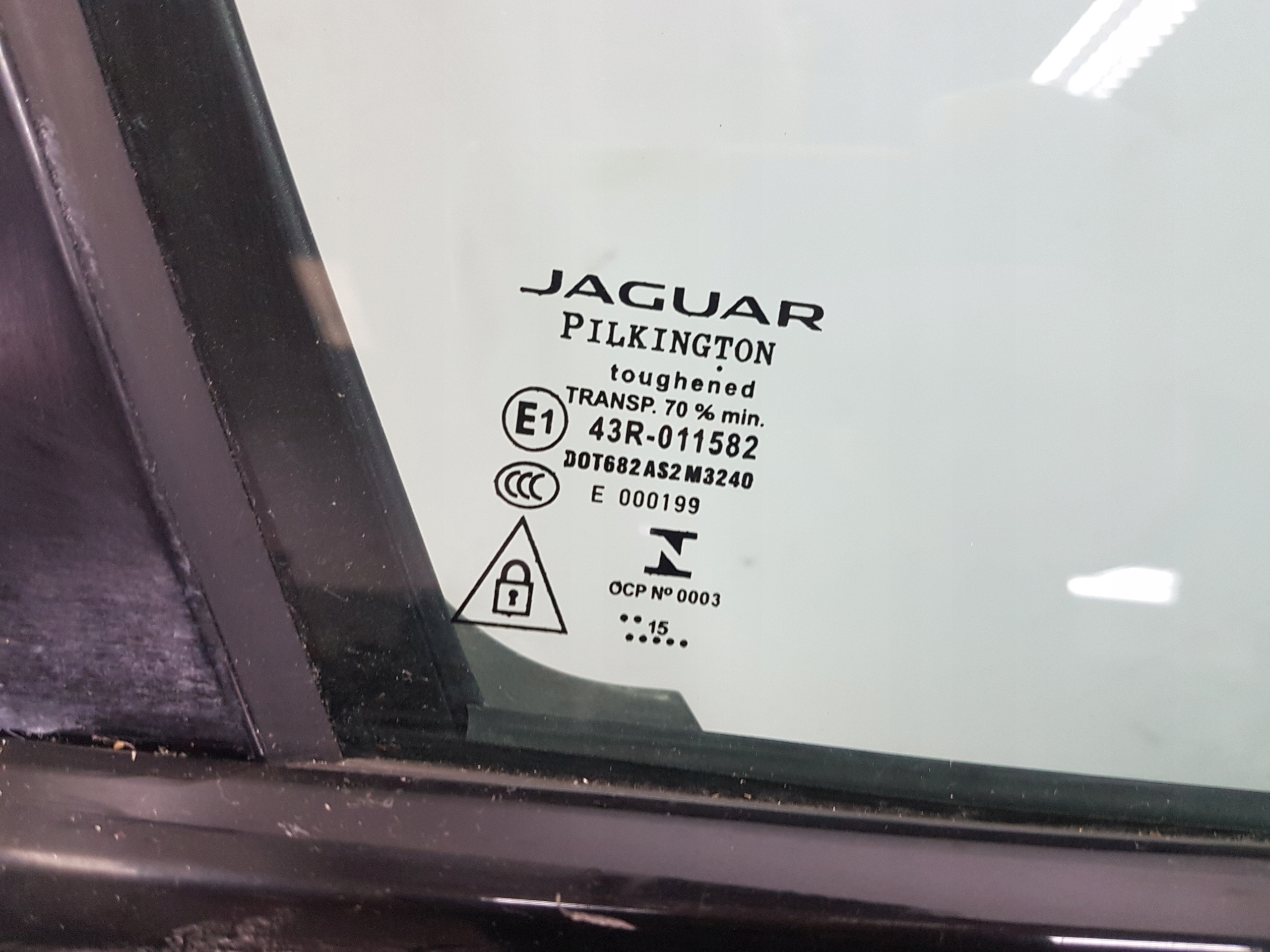 Jaguar XE X760 door front right PCE 2015r AS2