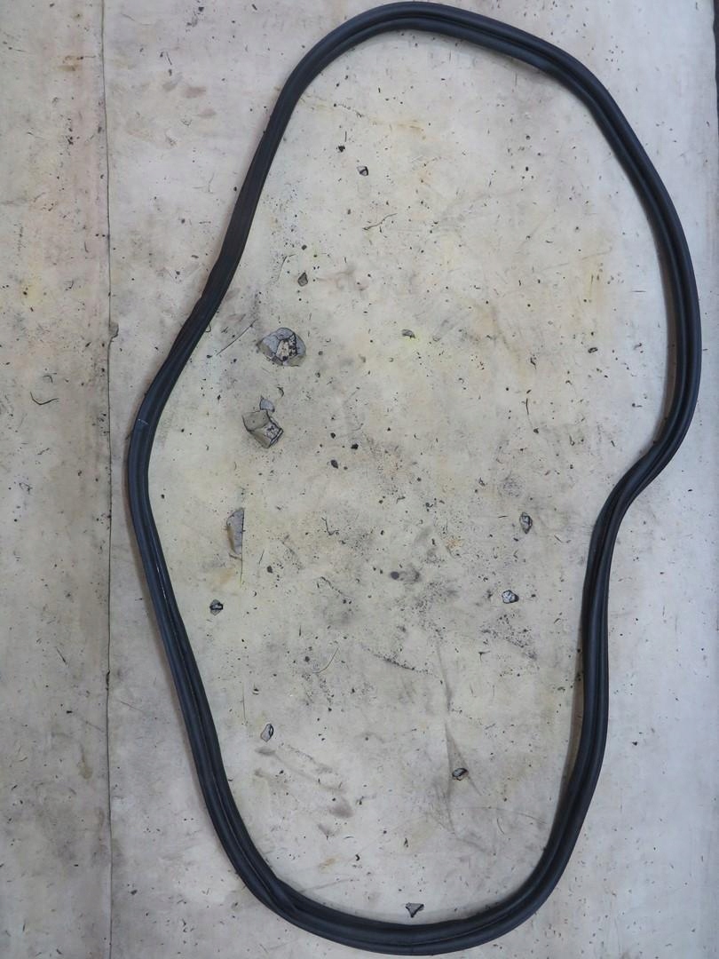 USZCZELKA KLAPY BAGAŻNIKA MEGANE IV HB