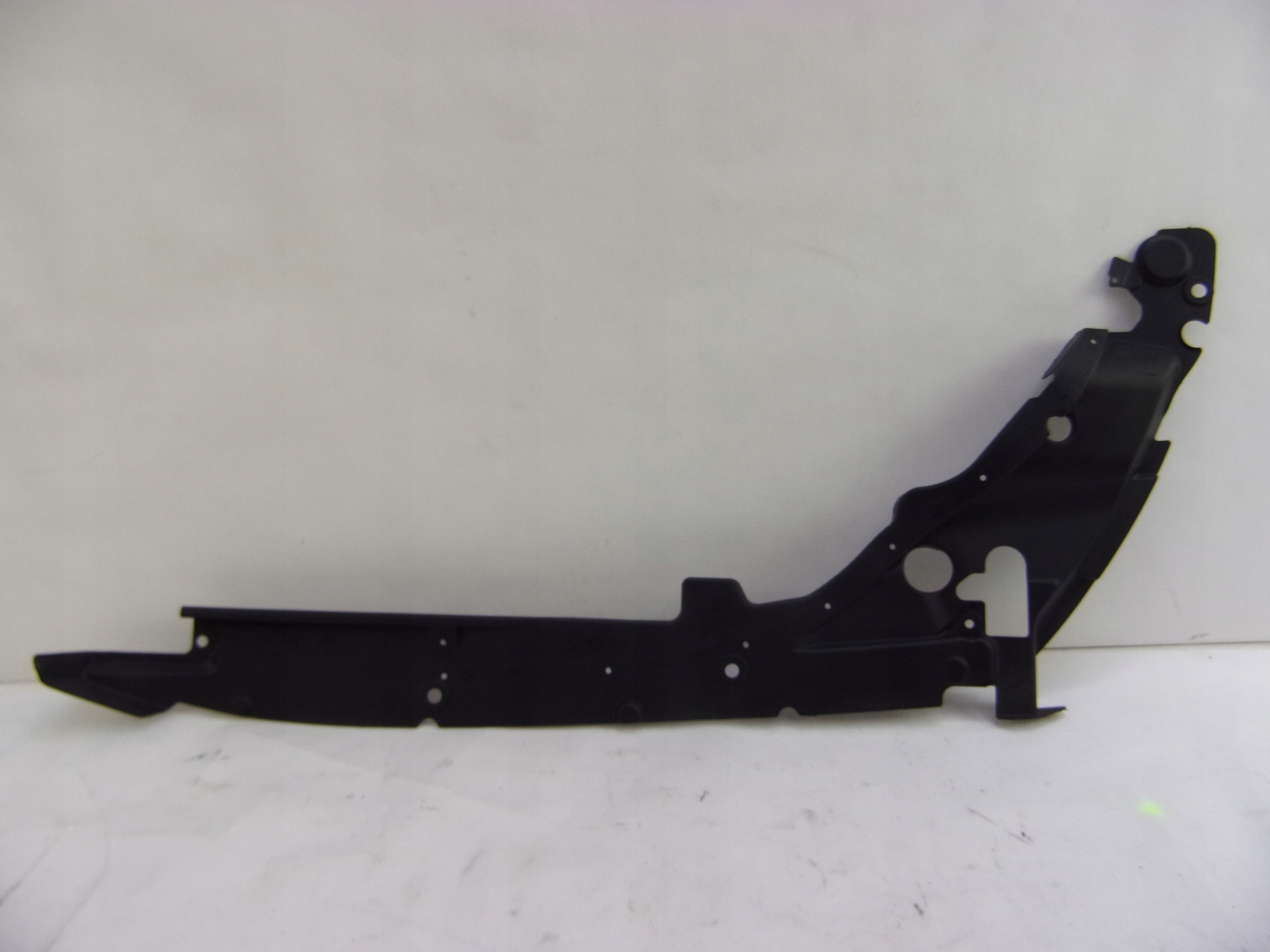 68277400AA - JEEP GRAND CHEROKEE WK2 КРИШКА ПЕРЕДНЬОГО РЕМЕНЯ