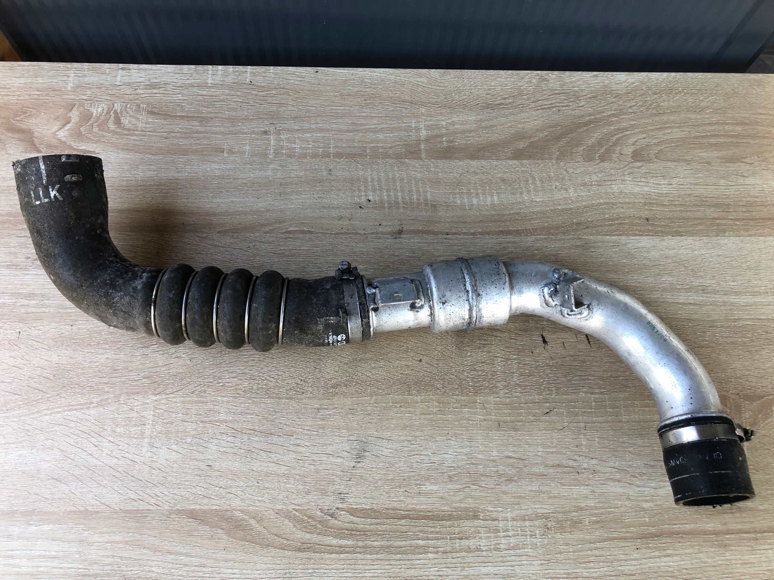 trouba intercoolera AUDI A6 C6 4F0145738F