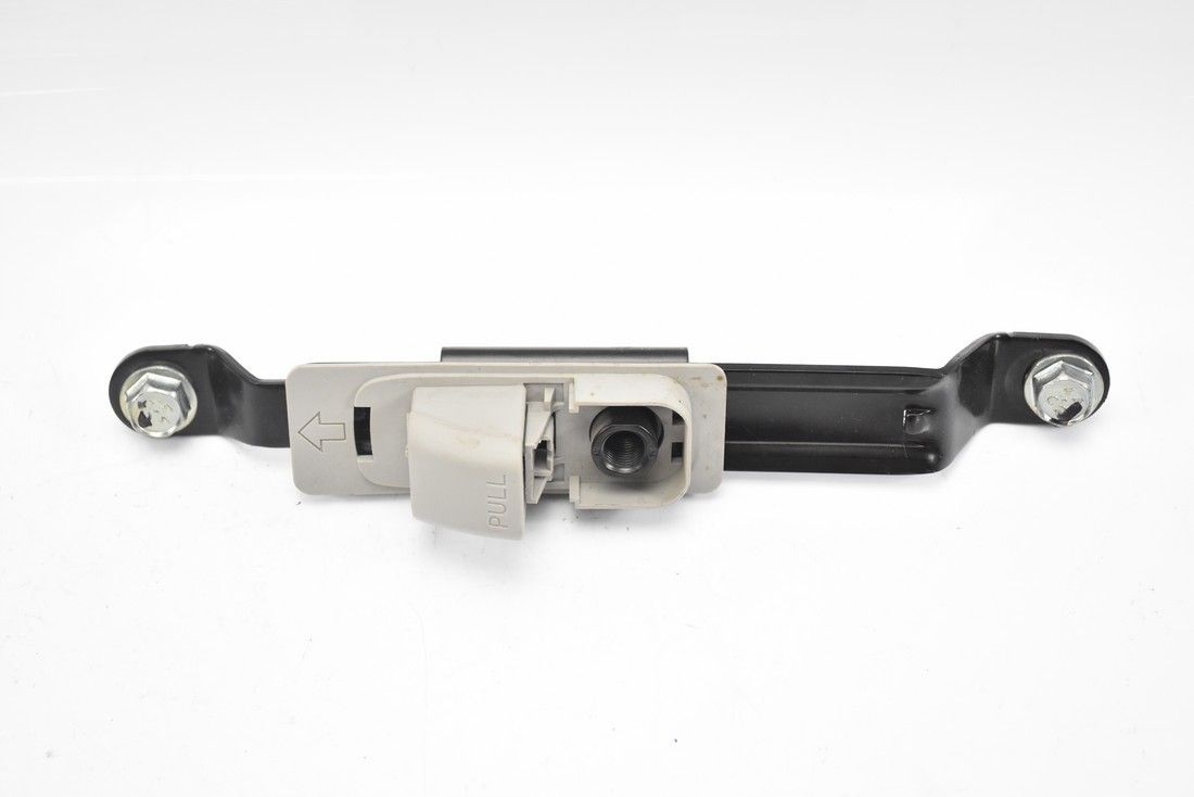 Регулировка ремней безопасности VITARA III 15-