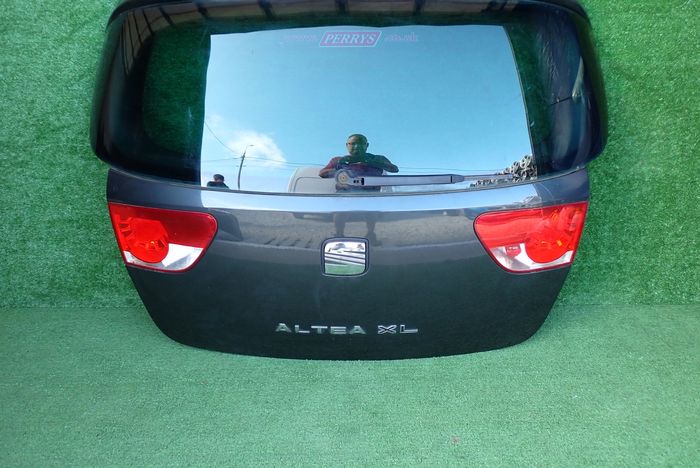 SEAT ALTEA XL boot doors rear part