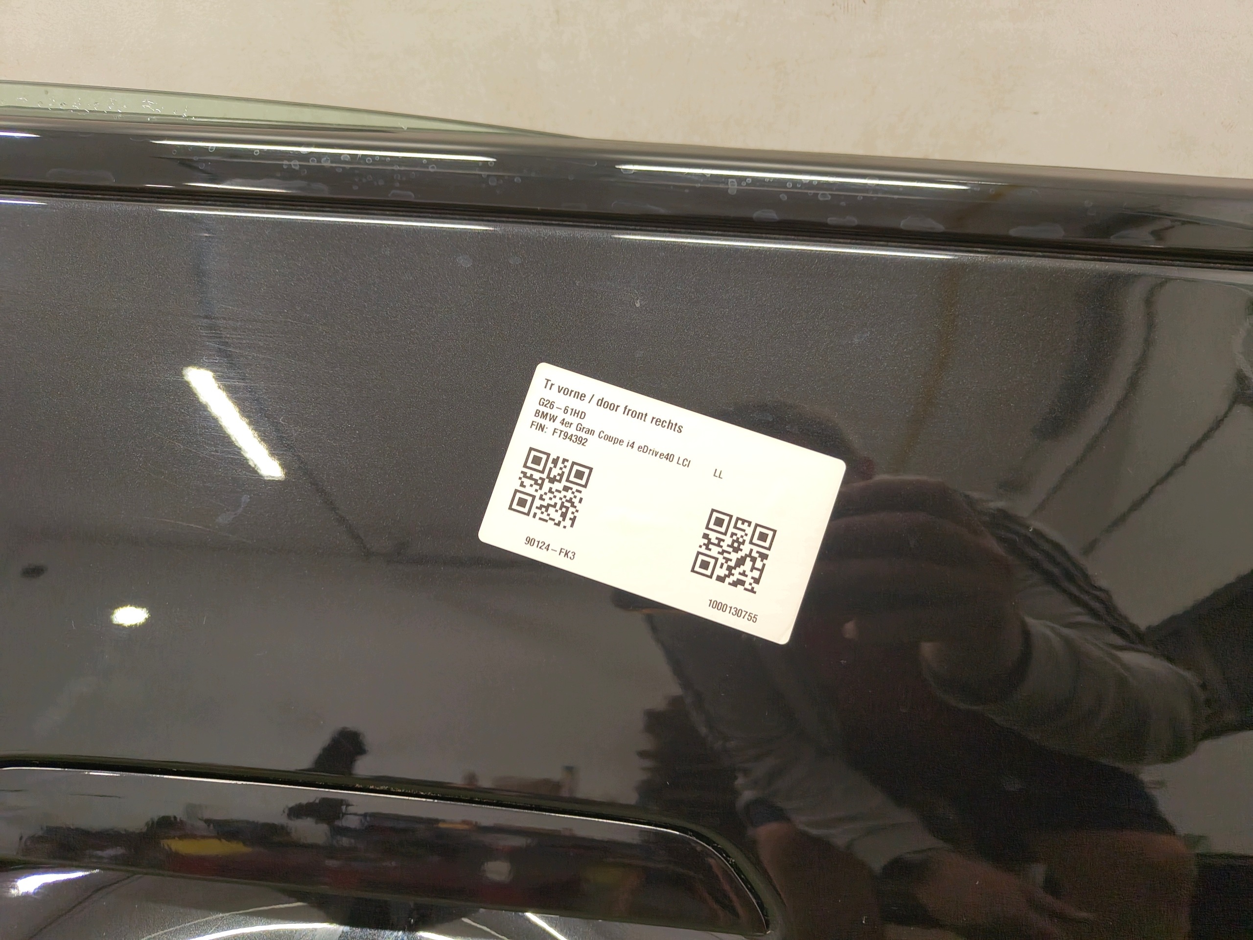 BMW 4 G26 door right front colour 475