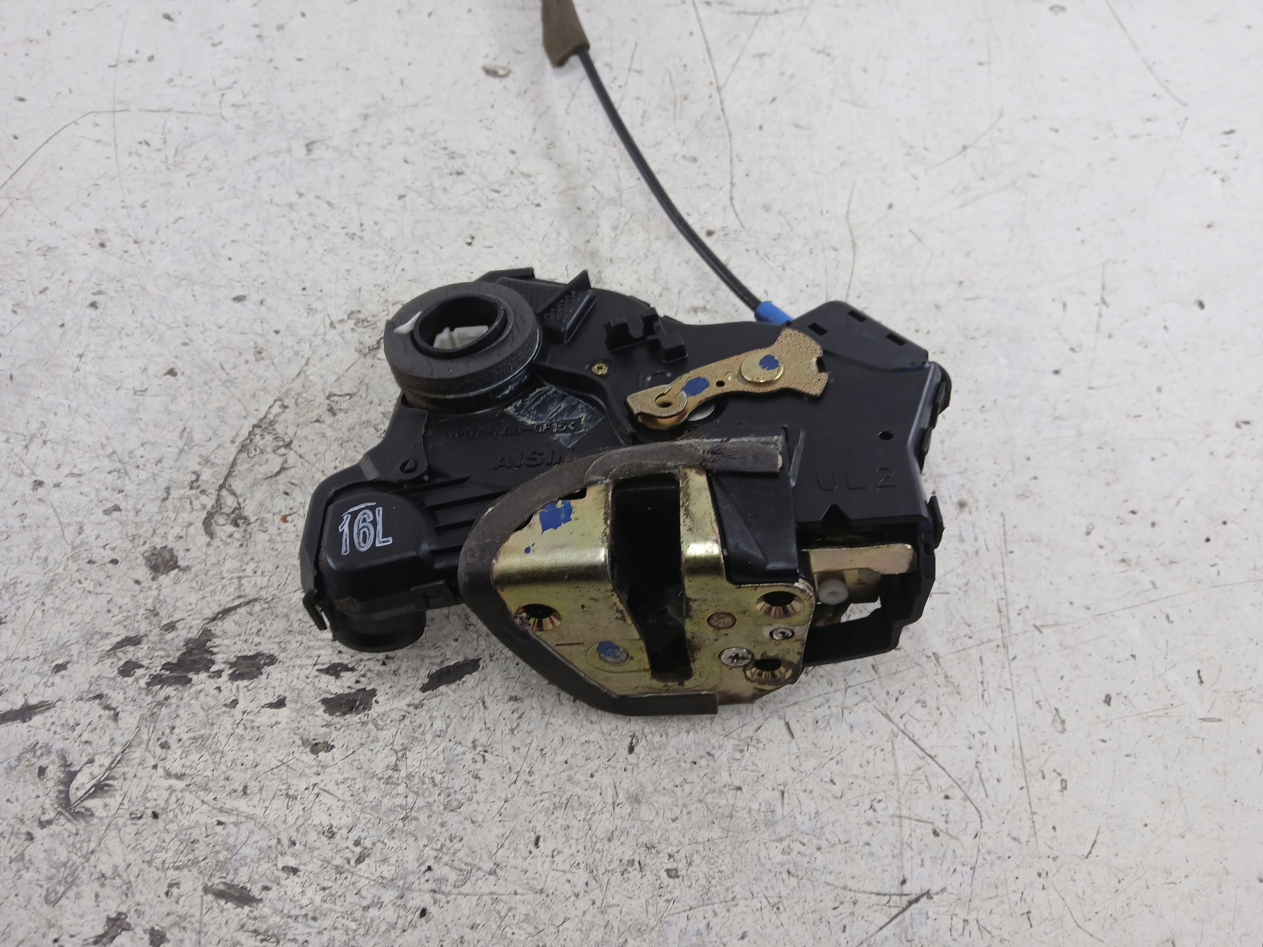 TOYOTA COROLLA VERSO II lock door left front