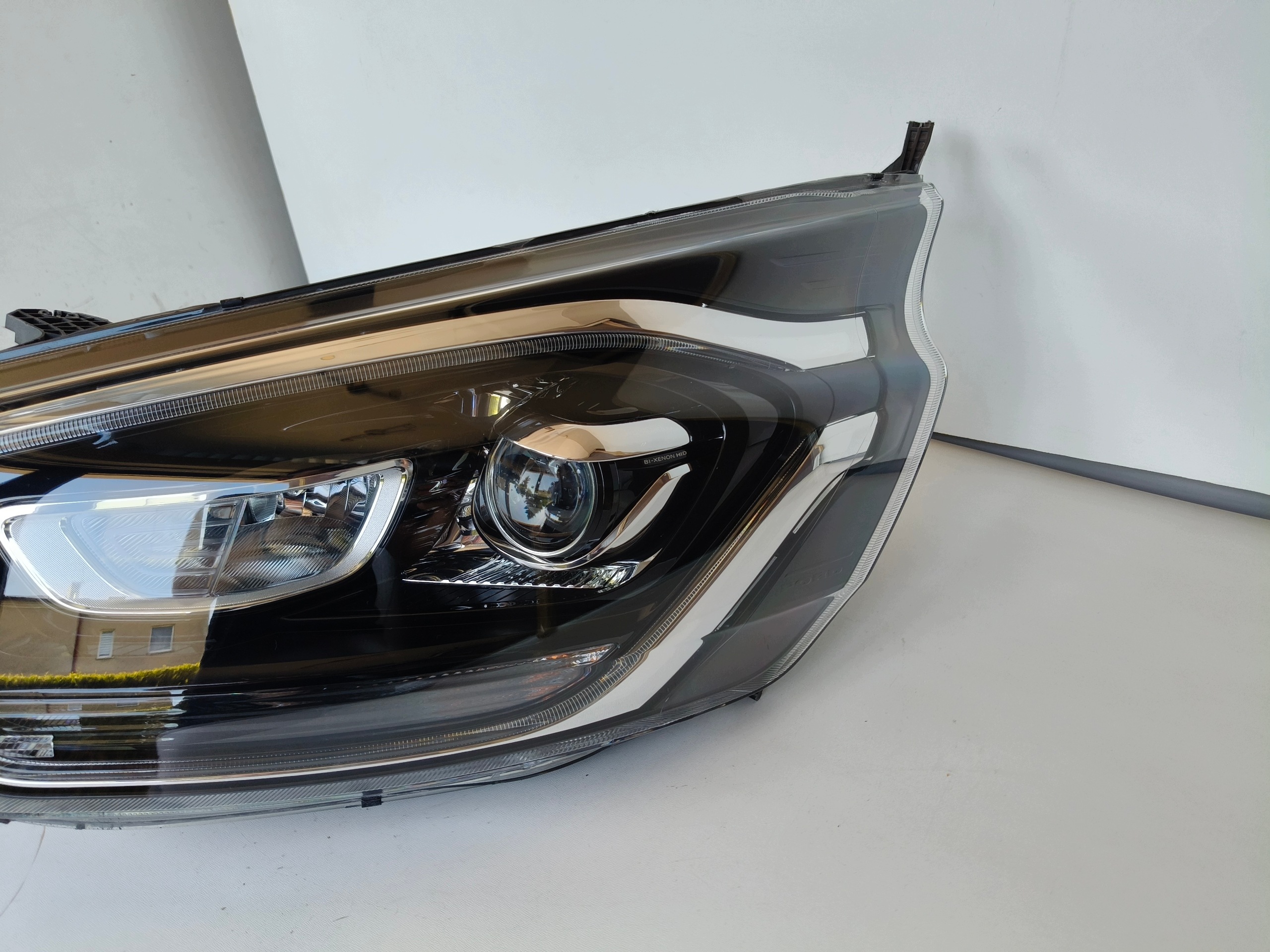 light left REFLEKTOR FORD TRANSIT CUSTOM 18- LIFT XENON LED