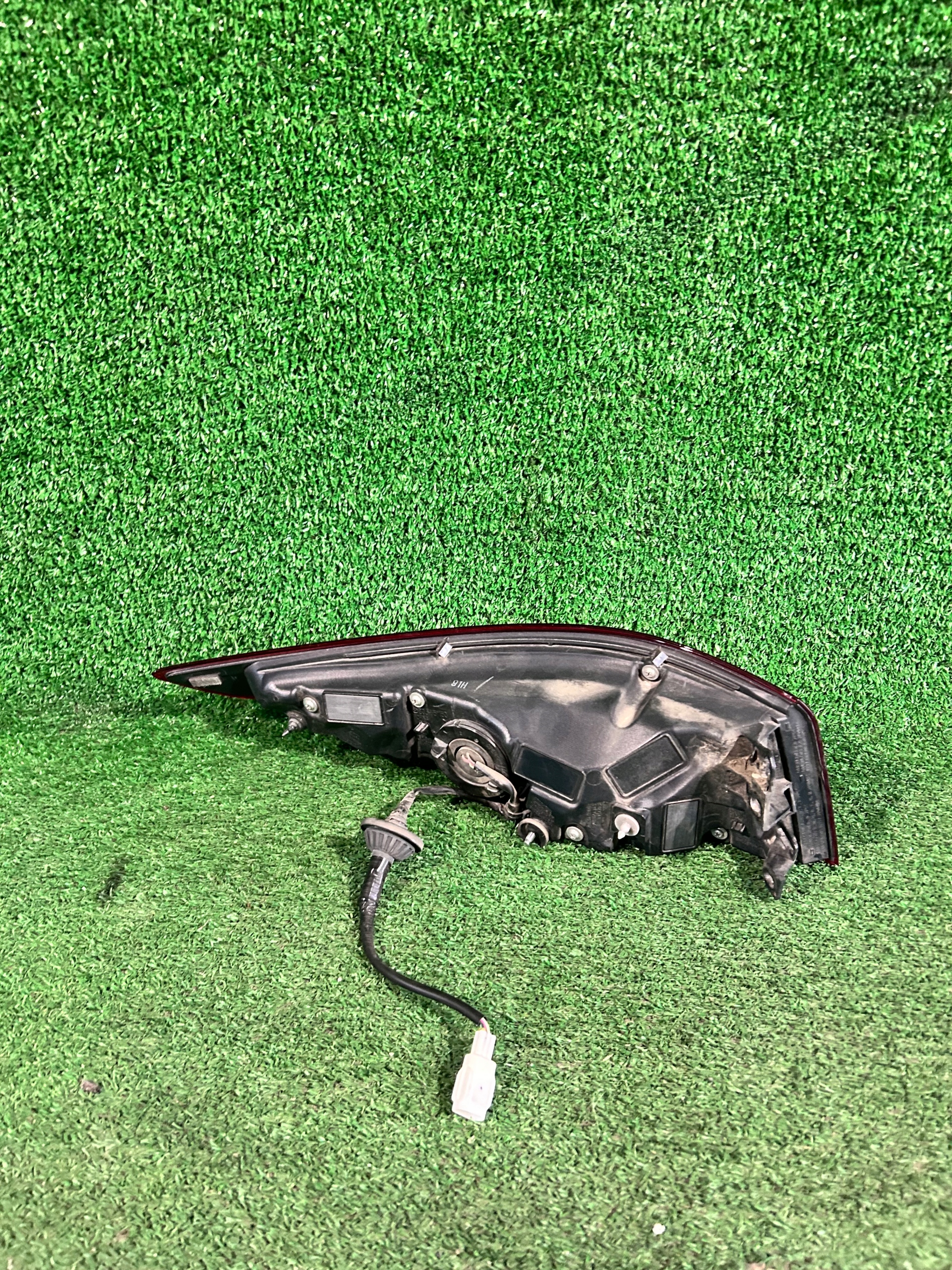 light rear right MAZDA 3 BP sedan BCJH-51150
