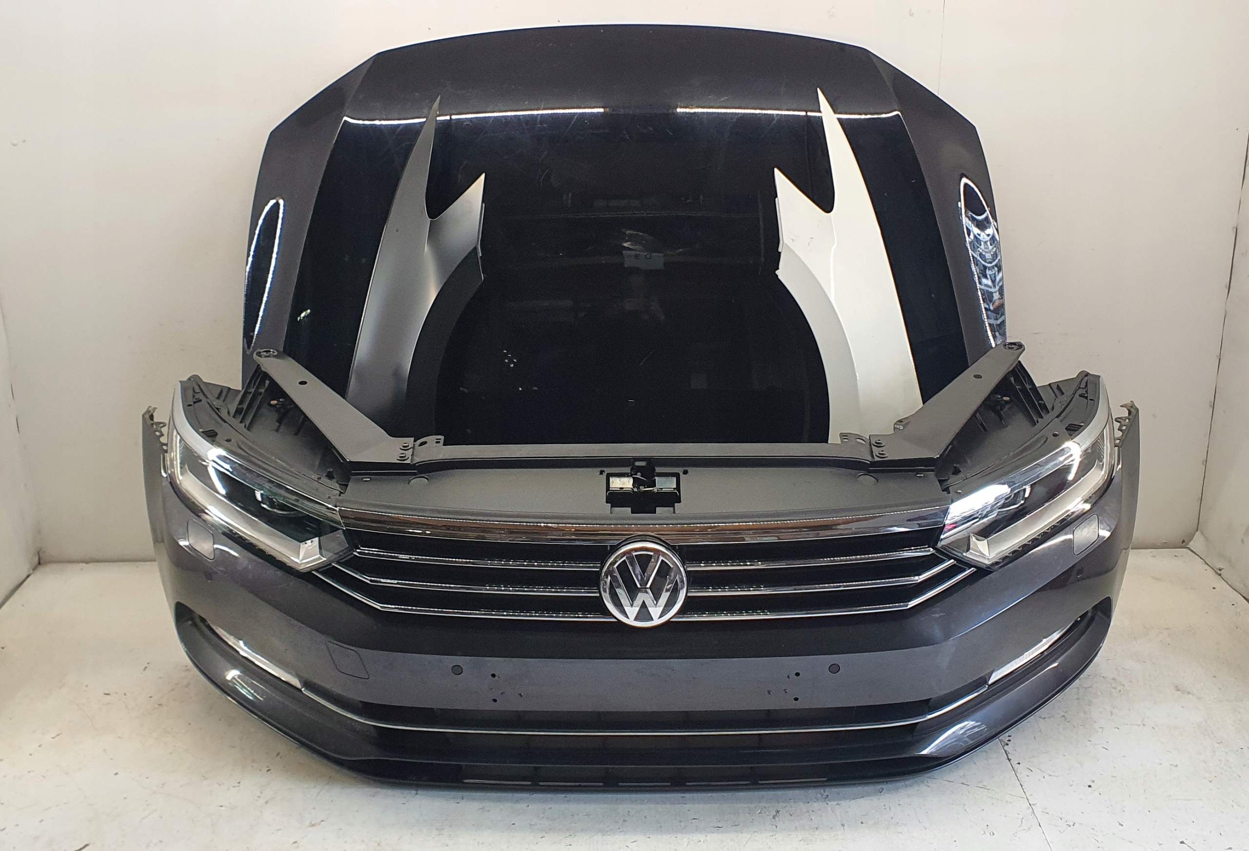 VW PASSAT B8 3G KOMPLETNY PRZÓD MASKA LAMPA LED