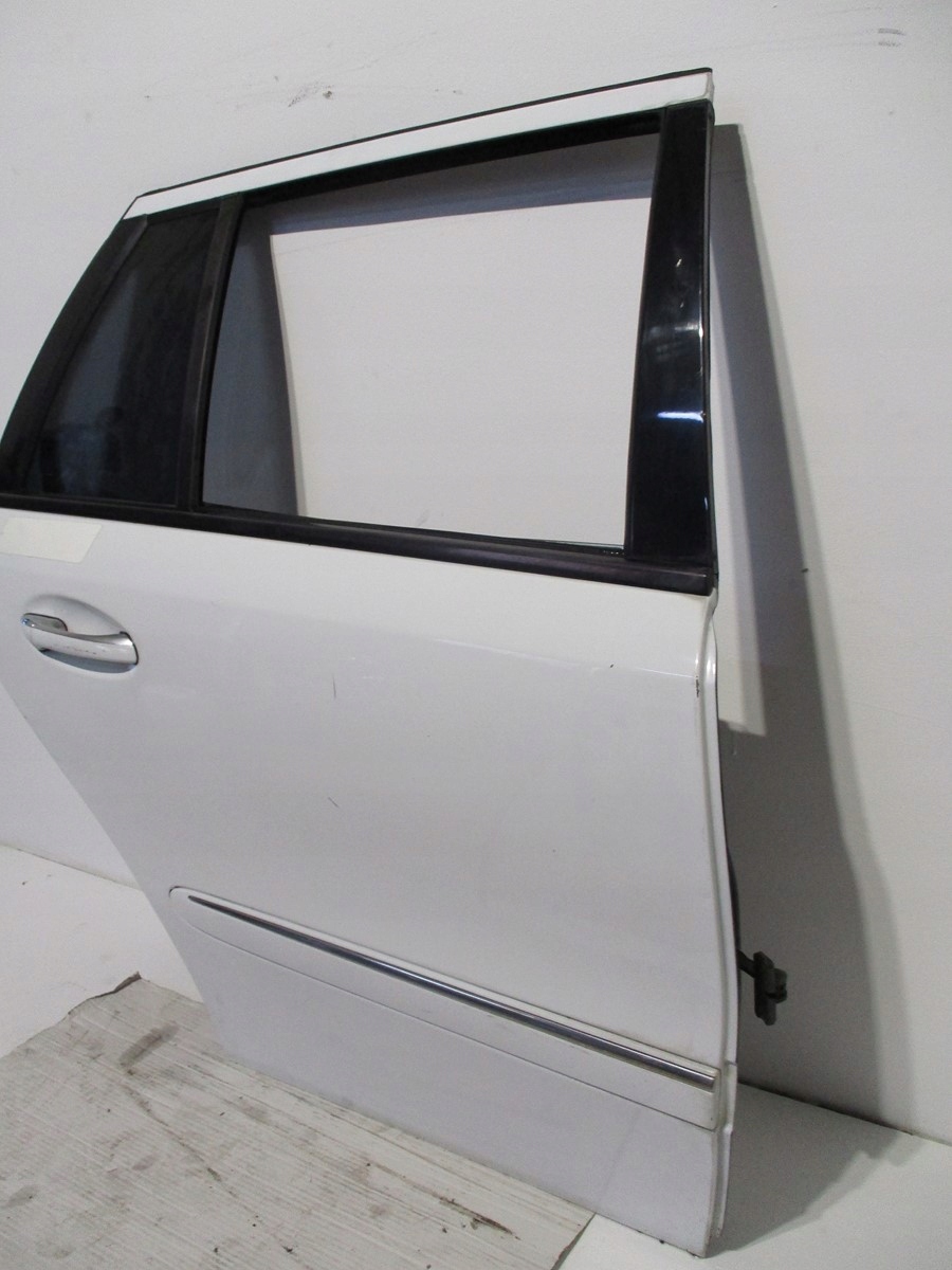 door right rear. MERCEDES 211 KOMBI