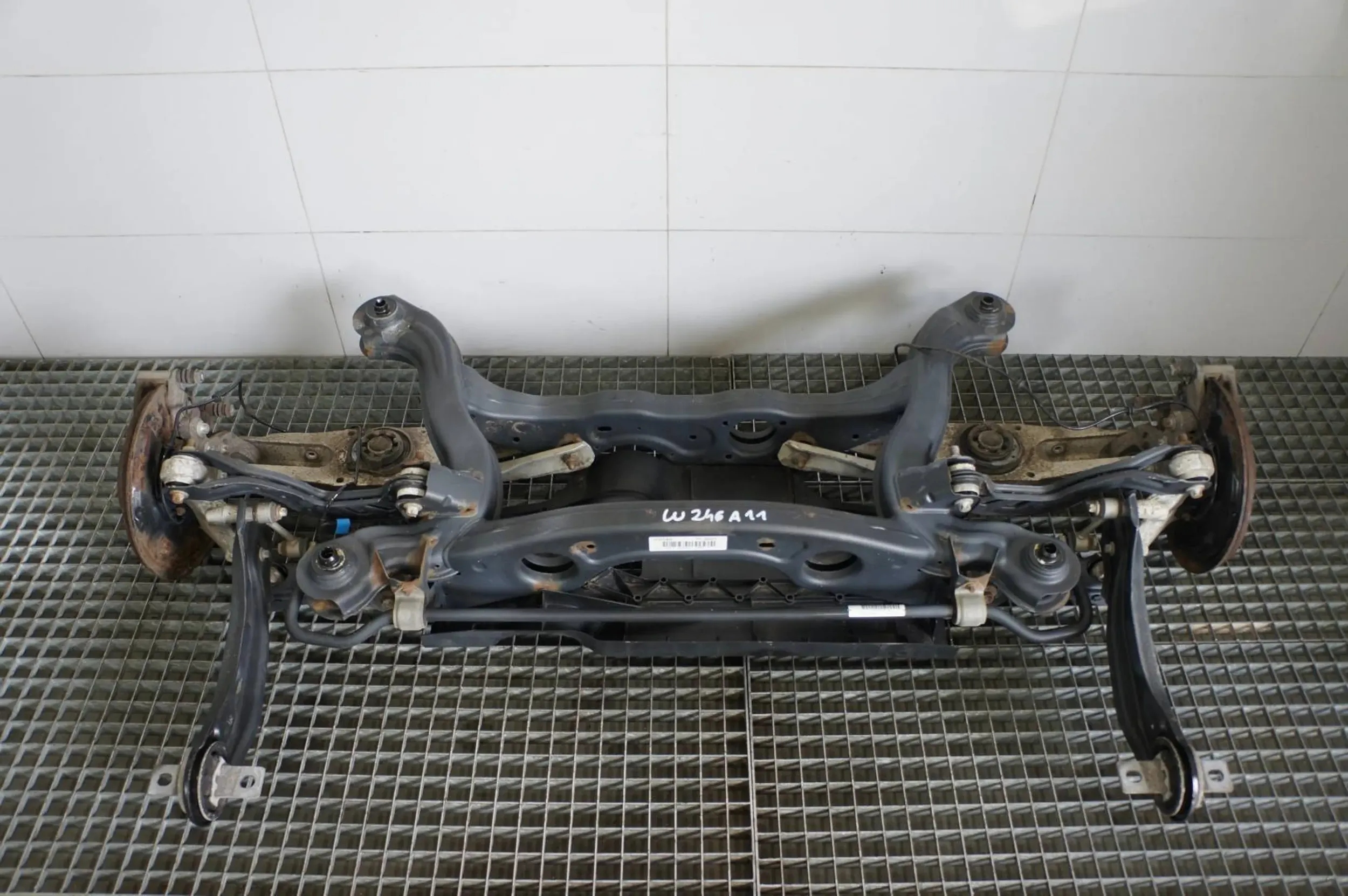 BELKA ZAWIESZENIA SANKI KOŁYSKA TYŁ TYLNA KPL MERCEDES B KLASA W246 LIFT