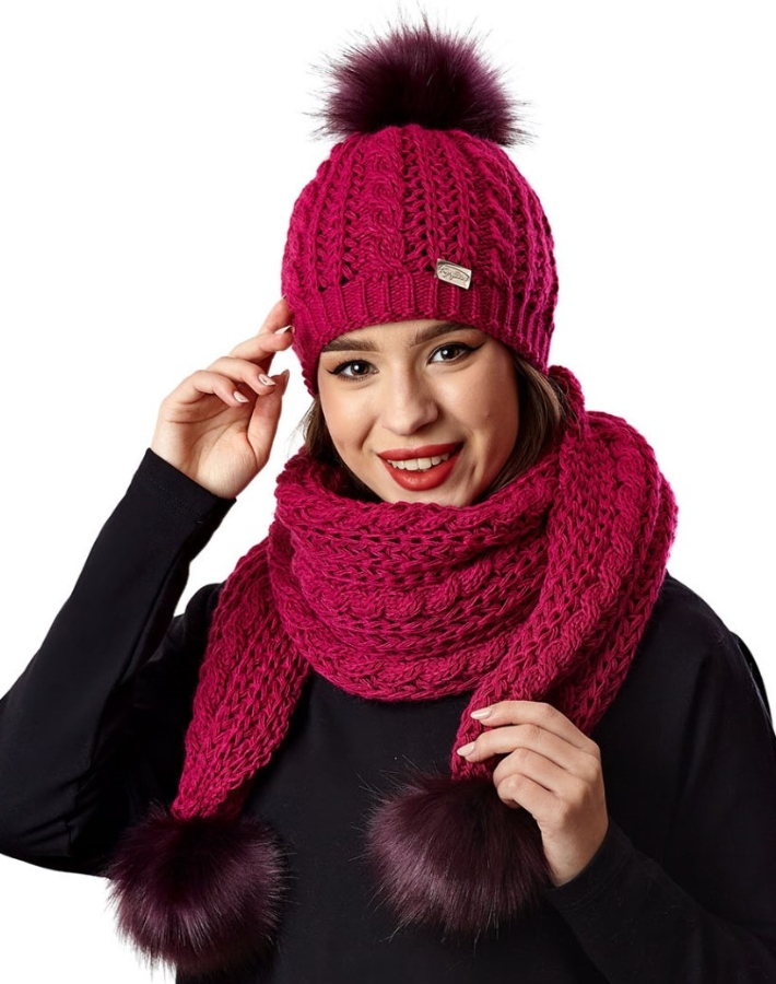 Dámský zimní komplet čepice s bambulí a šálou