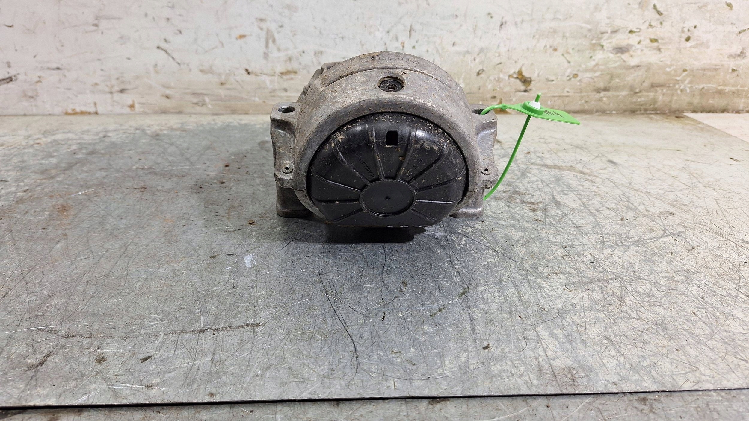 engine mount 8R0199381AJ AUDI Q5 8R 2.0 TDI CAHA 08-16