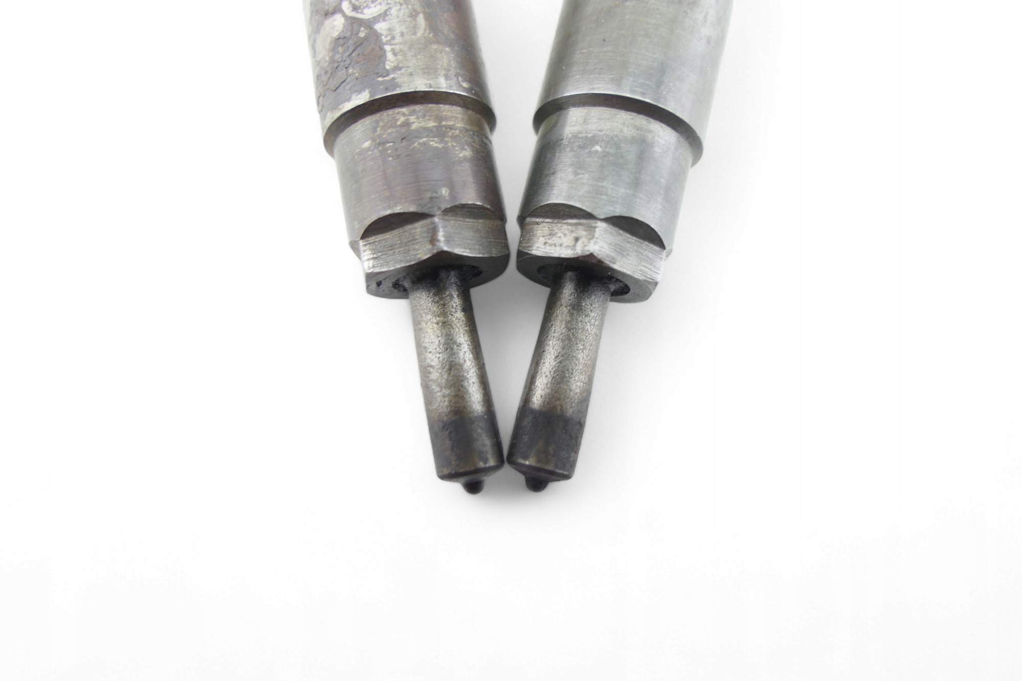injector JAGUAR S-TYPE II 2.7D 4S7Q-9K546-AF