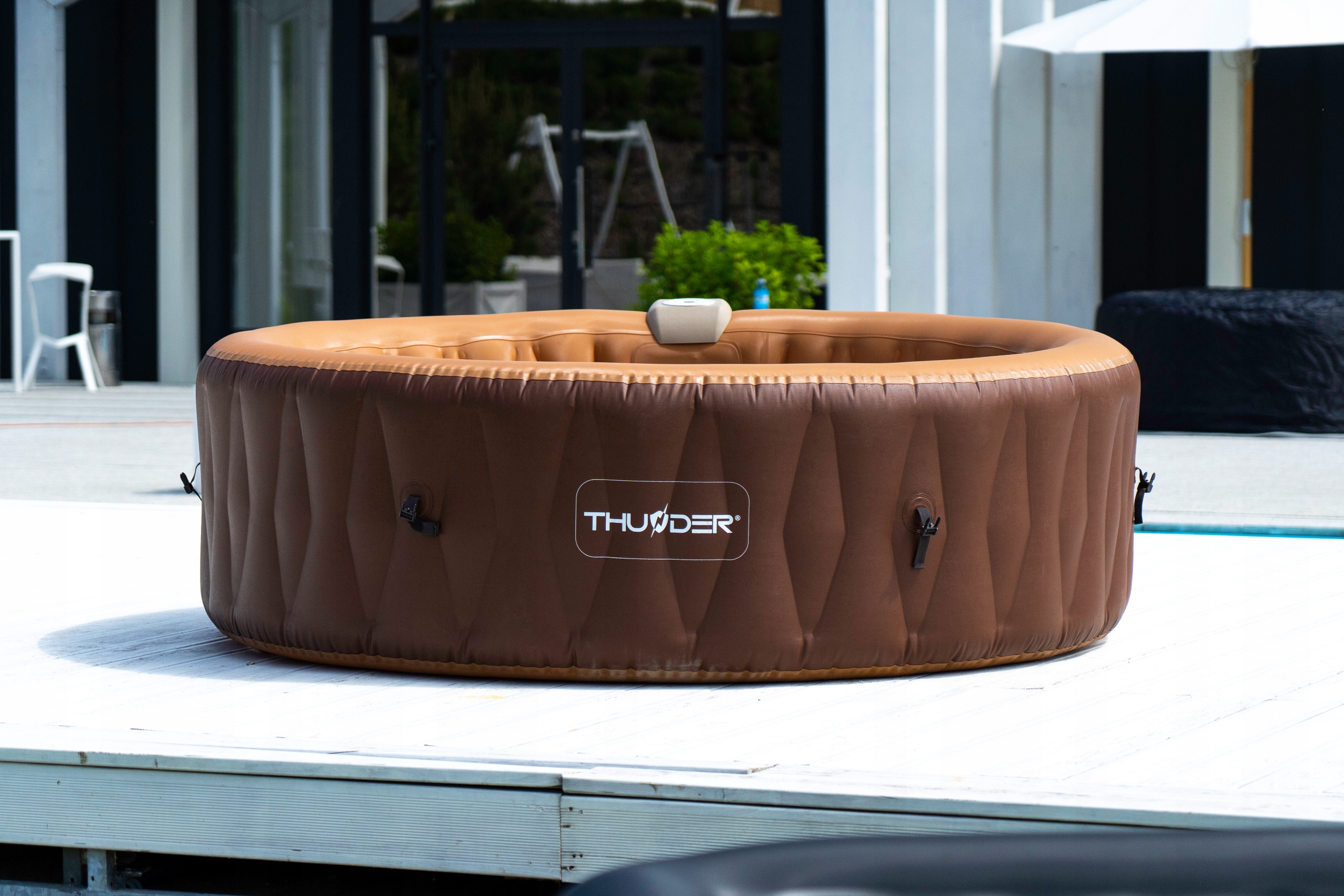 Ogrodowe spa DMUCHANE 6 os wifi HYDROMASAŻ APLIKACJA OZON THUNDER Producent inna