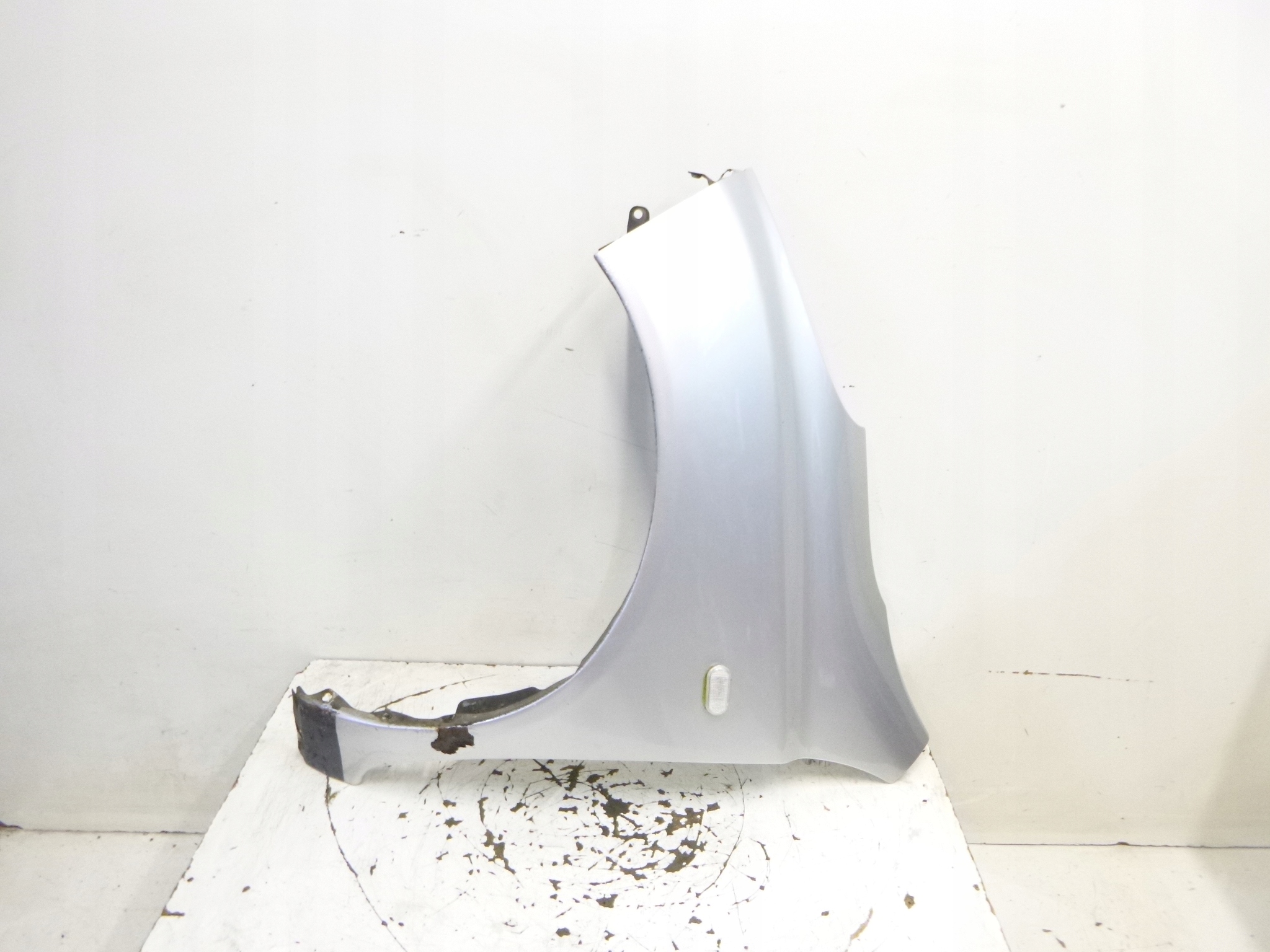 parafango sinistra Nissan Micra K12 KY0 2004r.