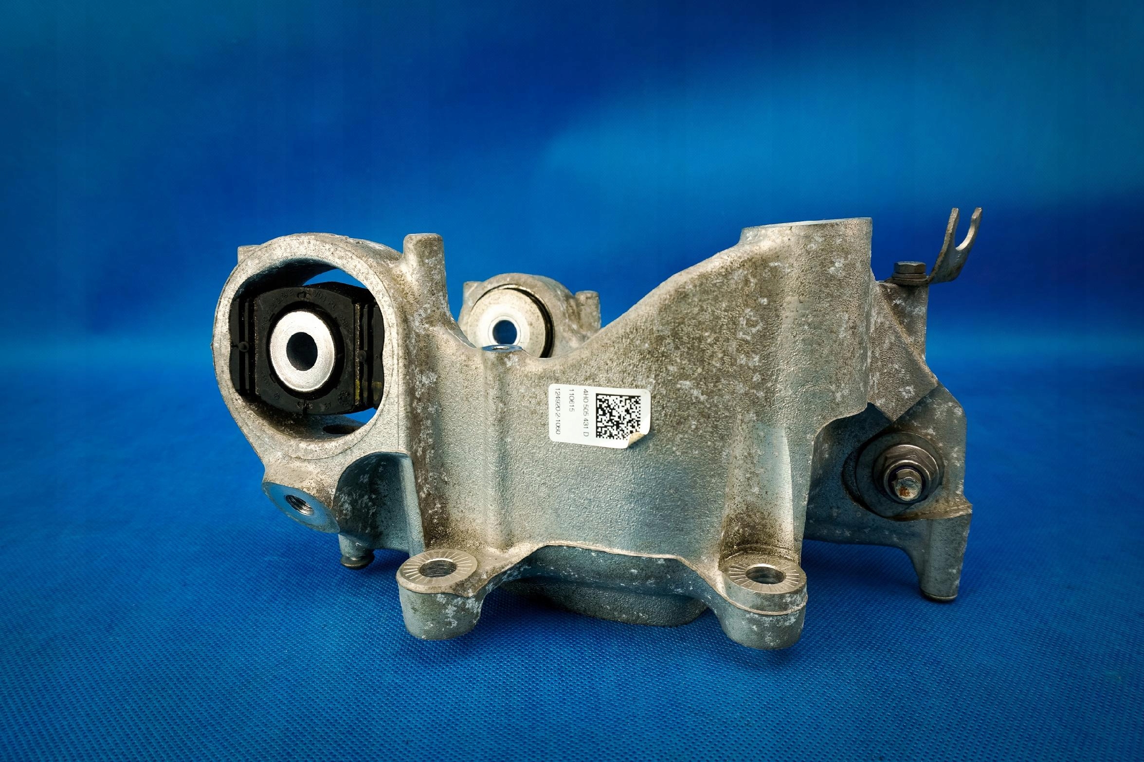 swing wheels rear part Audi A8 S8 4H 4H0505431D