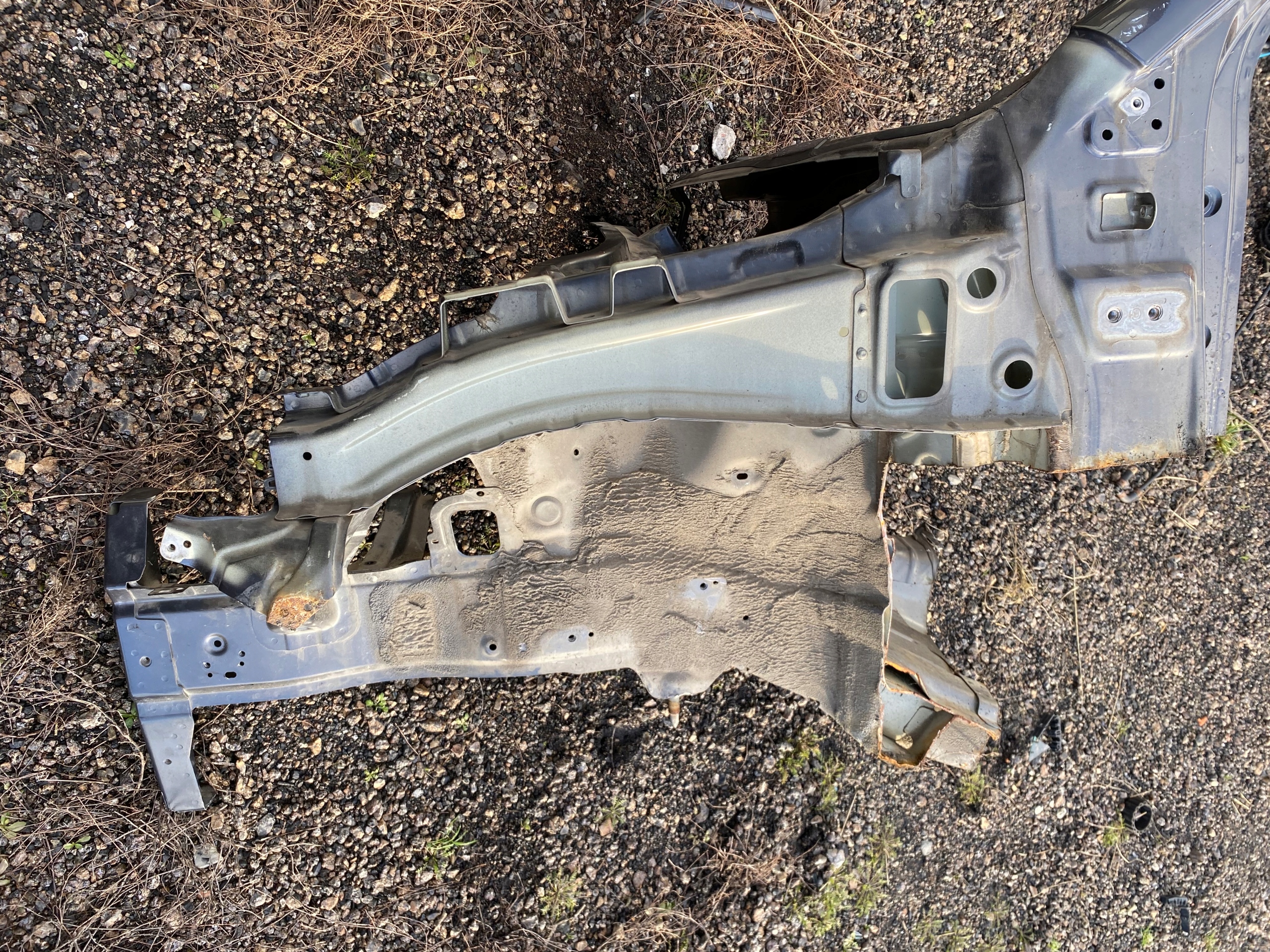 KIA RIO IV В ЧЕТВЕРТЬ ПЕРЕД ЛЕВА ПРАВА