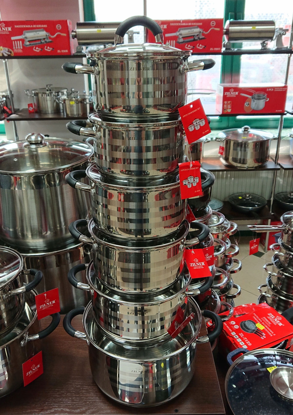 ZESTAW GARNKÓW STALOWYCH 12 ELE ZILNER ZL-8110 Liczba elementów w zestawie 12