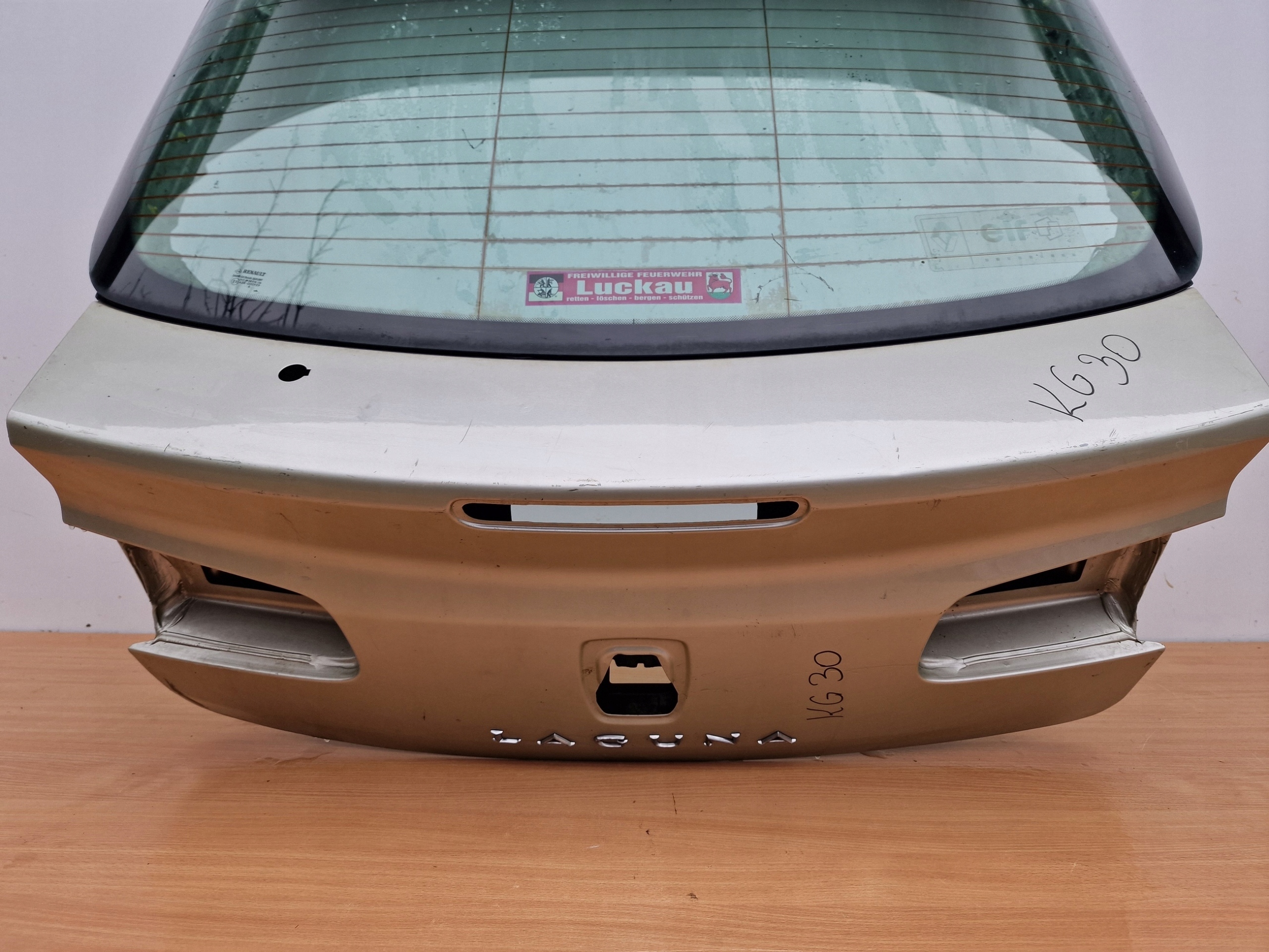 RENAULT LAGUNA II 2 HB trunk door boot window 2006