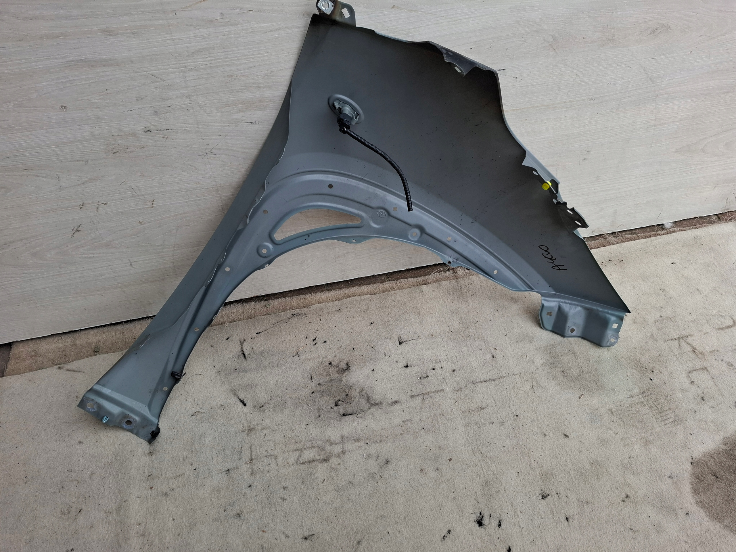 TOYOTA AYGO X fender right front 24R
