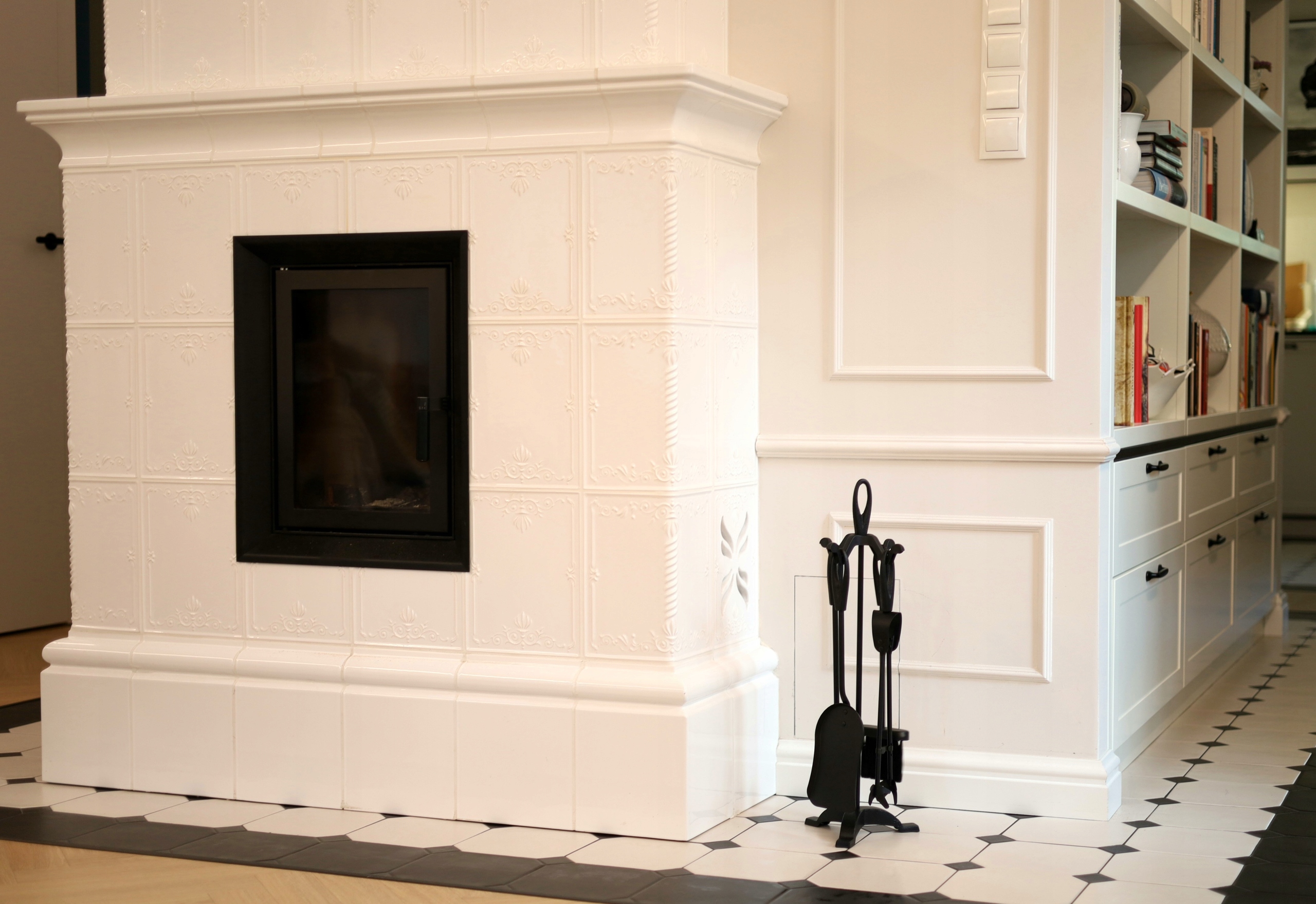 ZESTAW KOMINKOWY BERGEN 5W1 NARZĘDZIA AKCESORIA DO KOMINKA PIECA POGRZEBACZ EAN (GTIN) 5905261043788