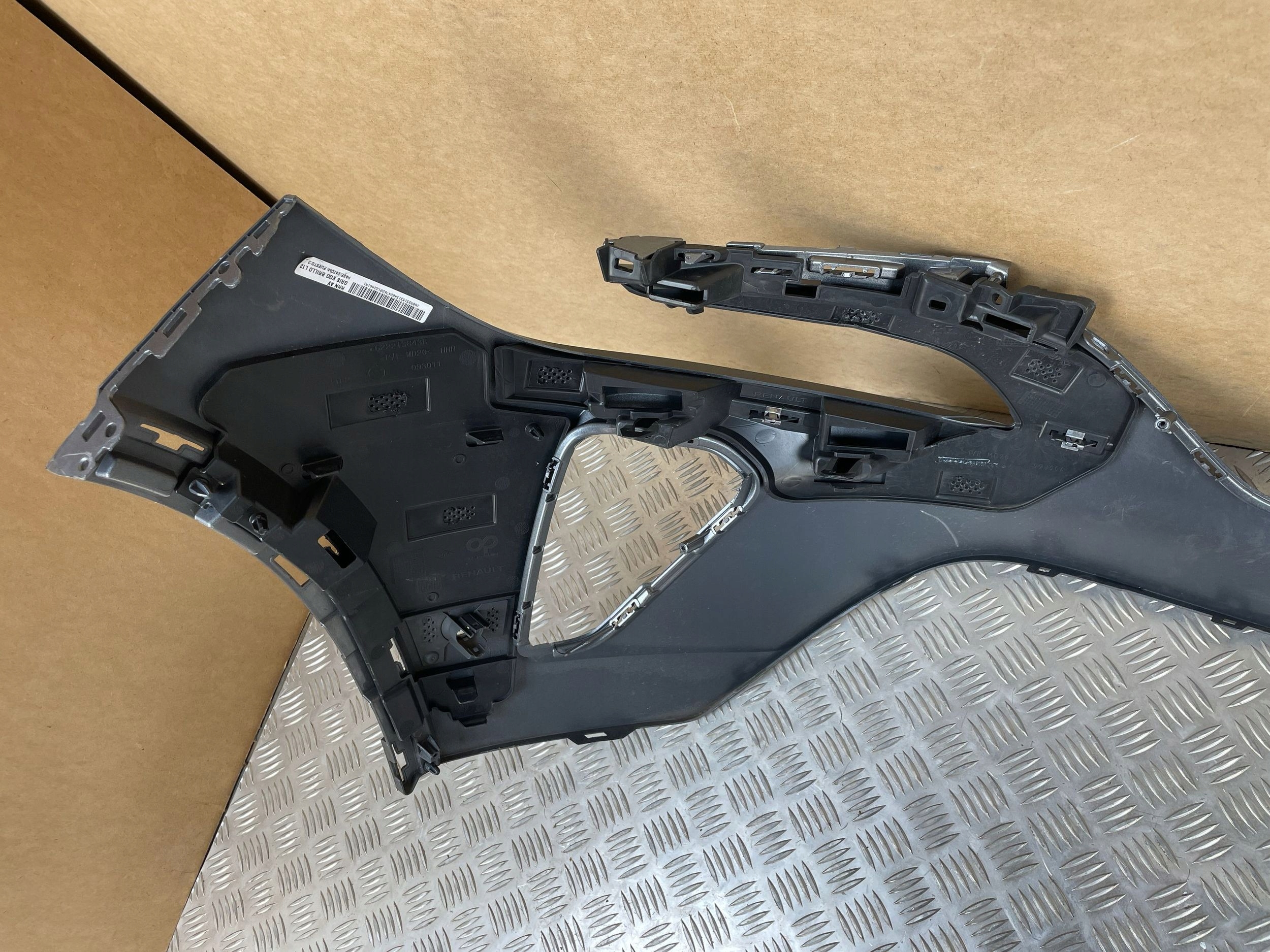 bumper front front RENAULT AUSTRAL 2022-2025 6XPDC 620225489R