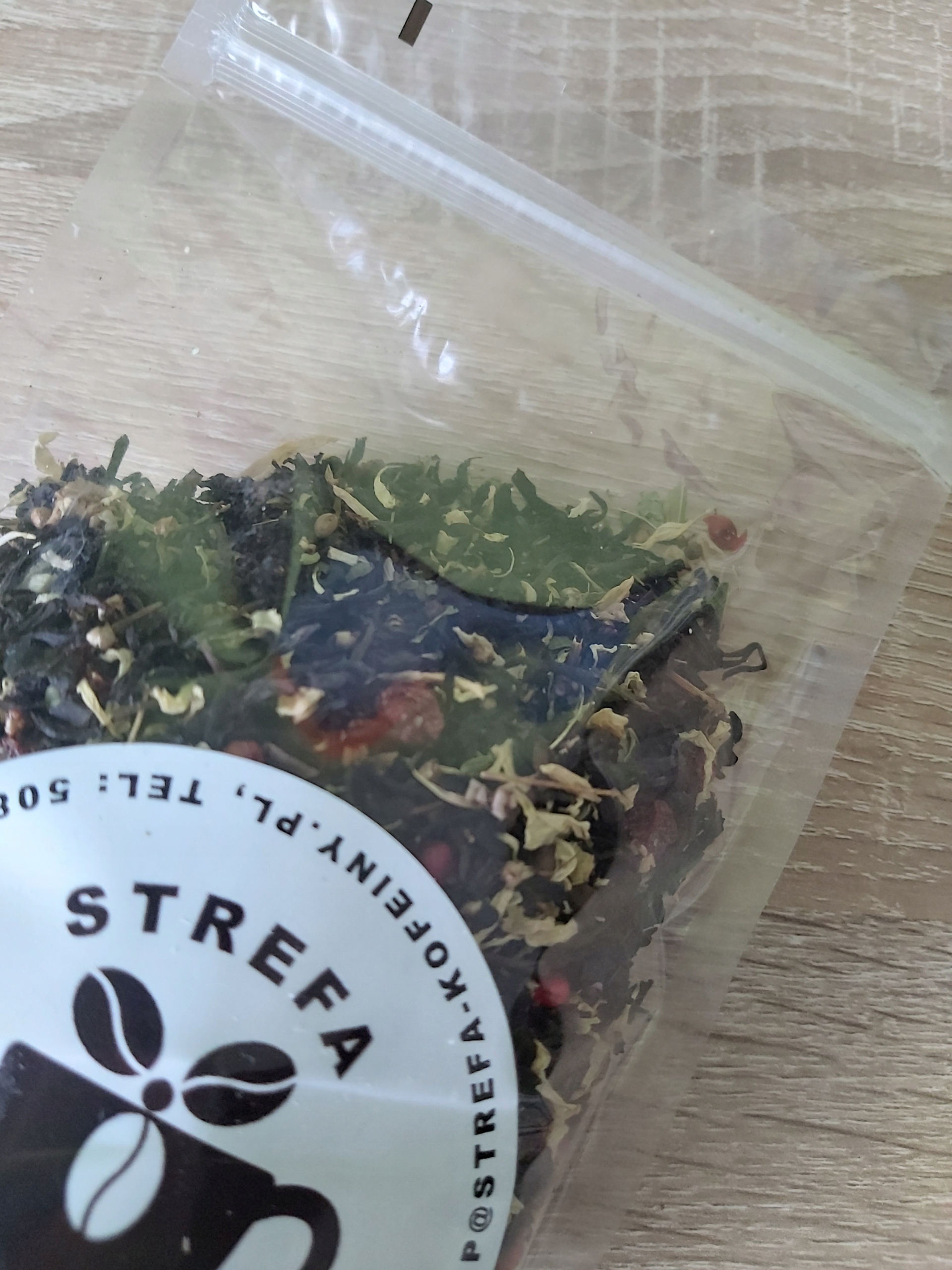 HERBATA CZARNA smakowa SANTORINI brzoskwinia mandarynka ORZEŹWIAJĄCA 50g Forma liściasta