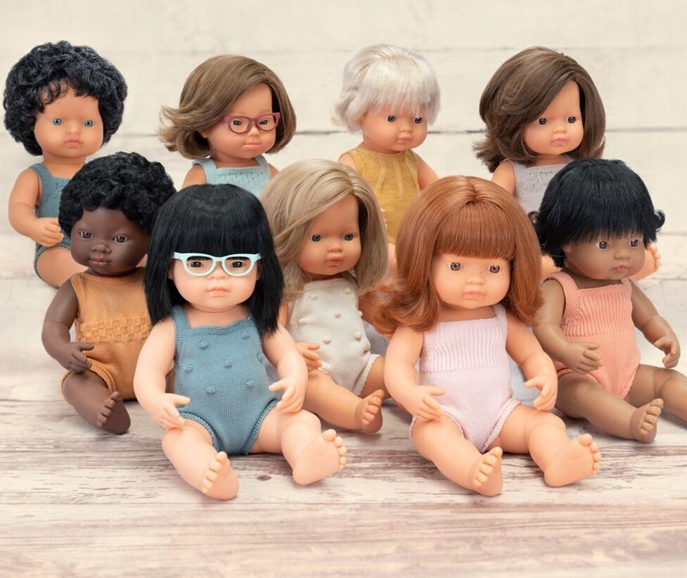 Lalka Miniland dziewczynka Latynoska 38 cm, hipańskie lalki edukacyjne, Wysokość produktu 38 cm