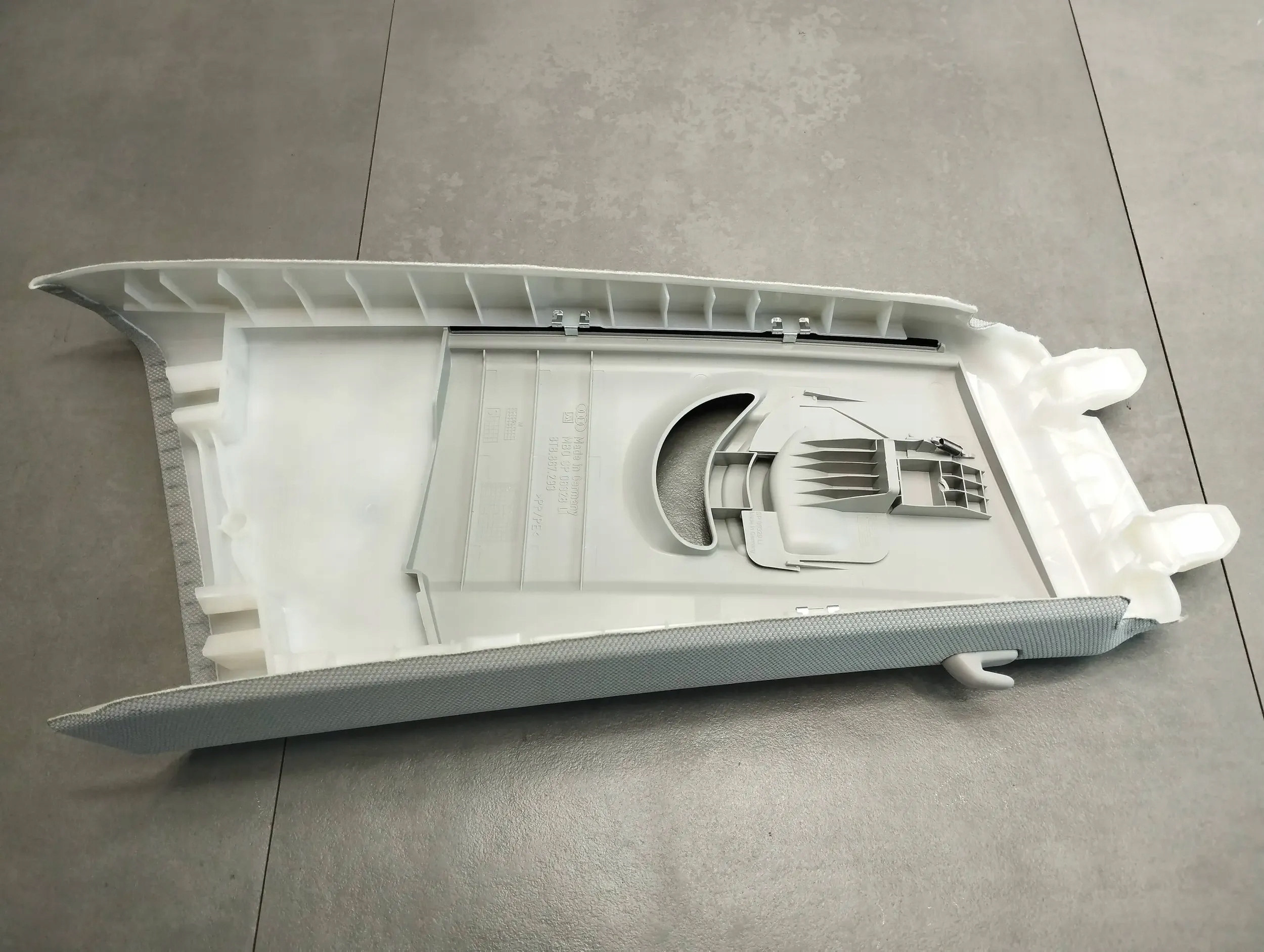 Audi A5 8T cover SLUPKA left 8T8867293