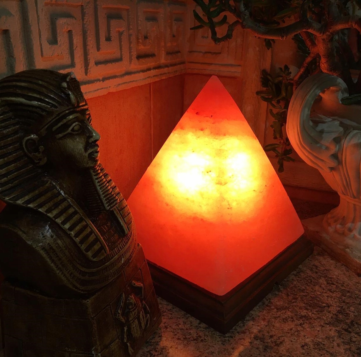 Lampa solna Piramida 2,0-3,5kg sól Himalajska Zasilanie sieciowe