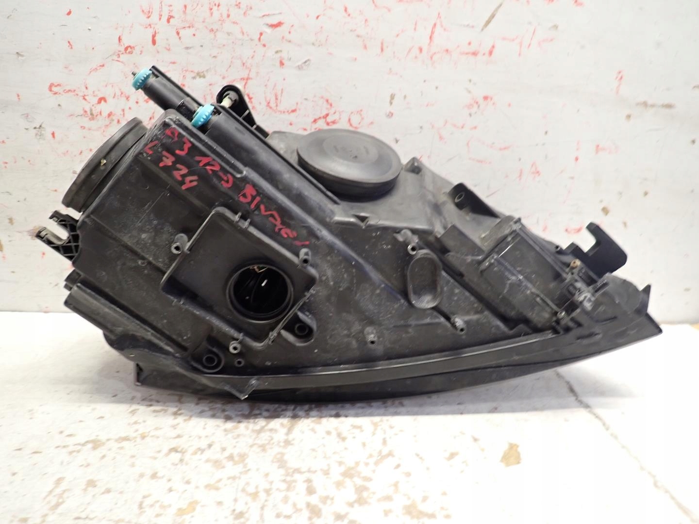 light front front left AUDI A3 2008- BI-XENON 8P0941003AM
