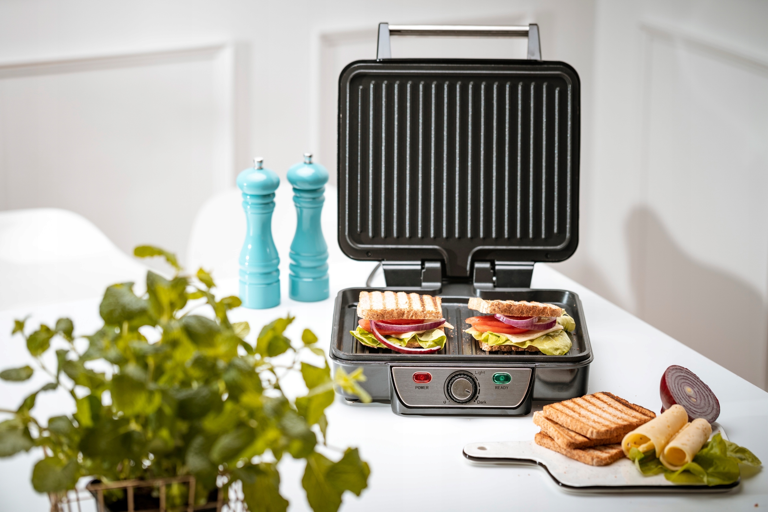 Grill Elektryczny Mesko MS 3050 2500W Duża Powierzchnia Grillowania