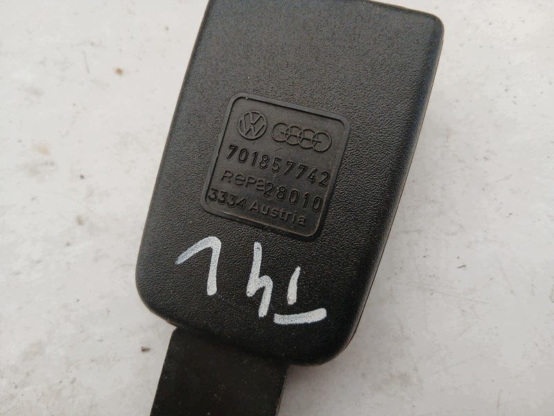 ZAPIECIE stěny VW TRANSPORTER T4 701857742 P