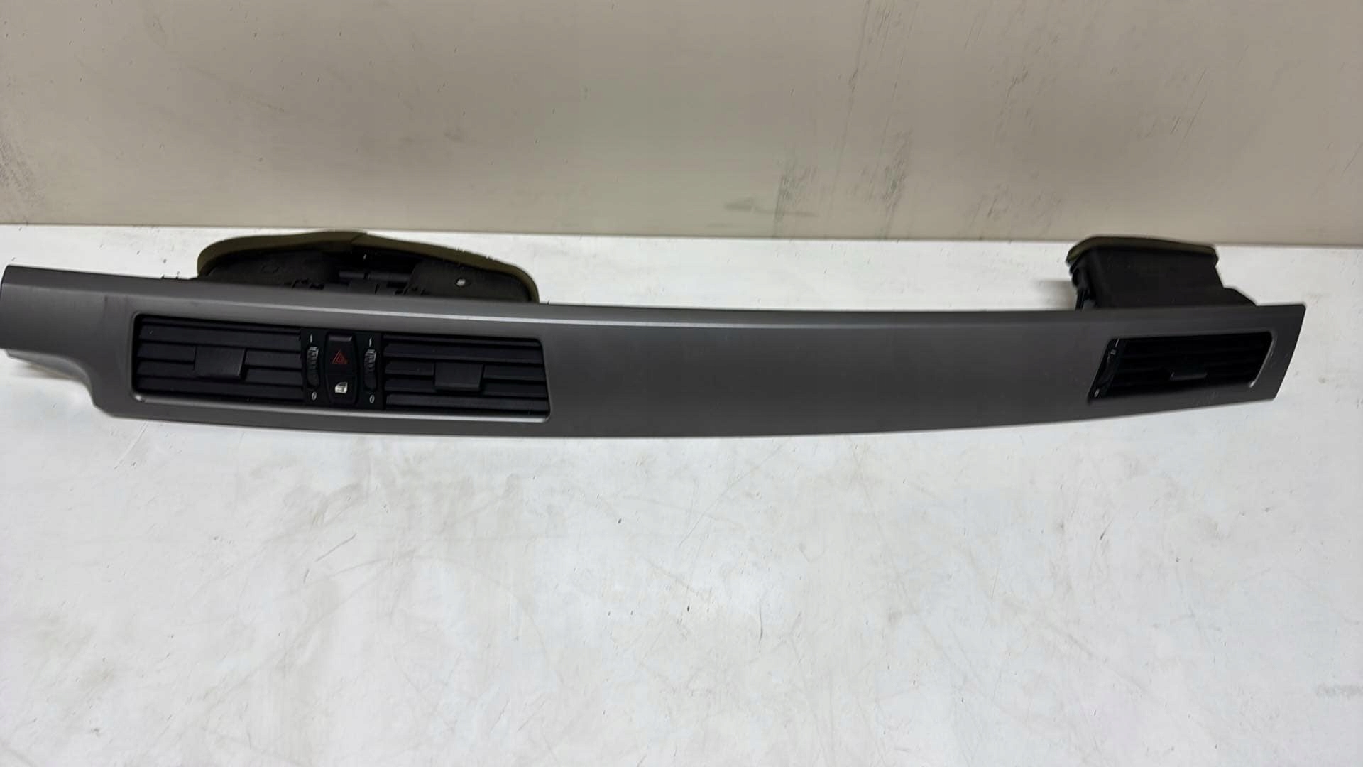 BMW 5 E60 E61 fedél PANEL DEKOR DESKI táblák rács szellőző 7129233