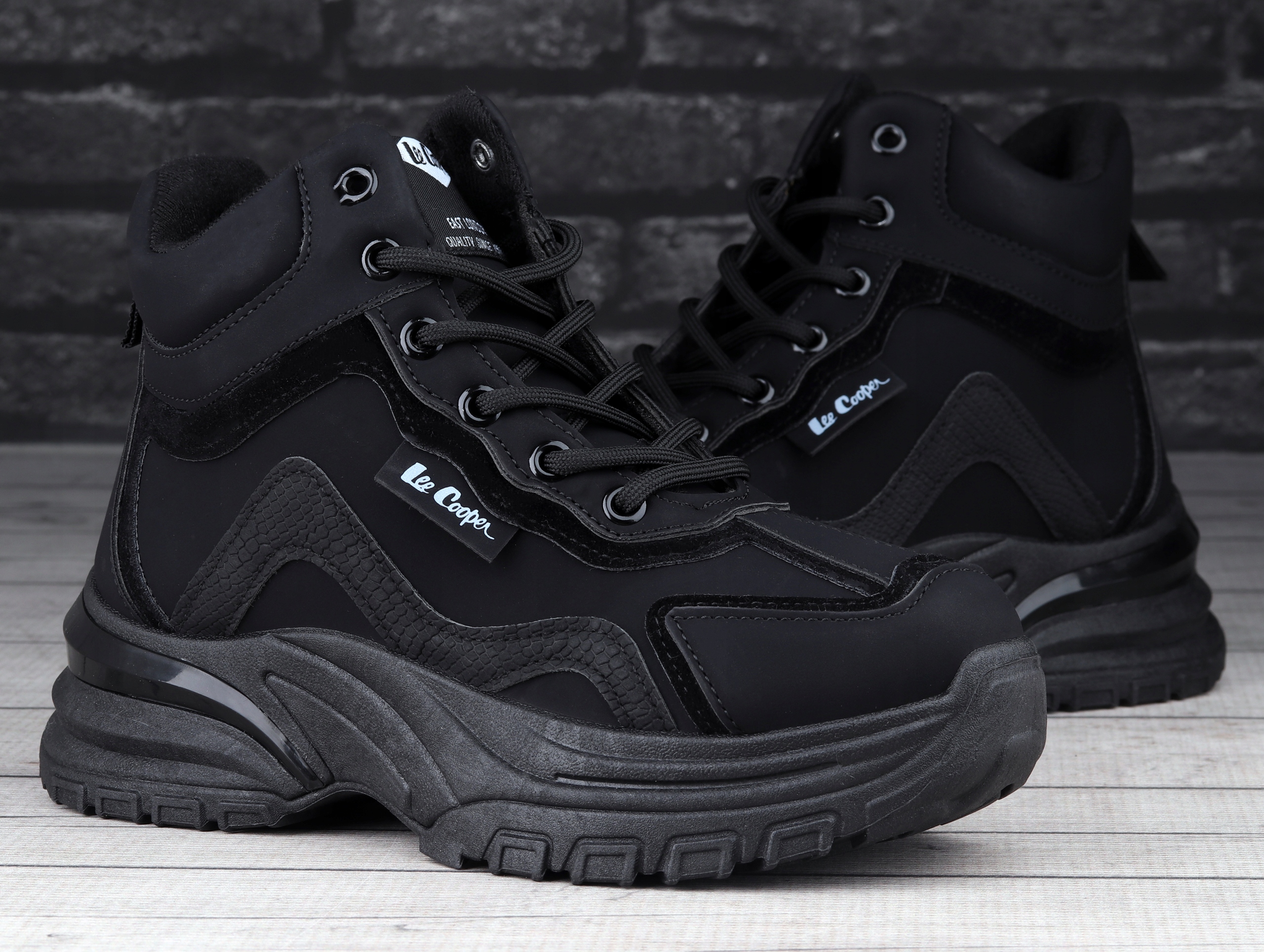 Buty damskie, sportowe, zimowe Lee Cooper Black OCIEPLANE Marka Lee Cooper