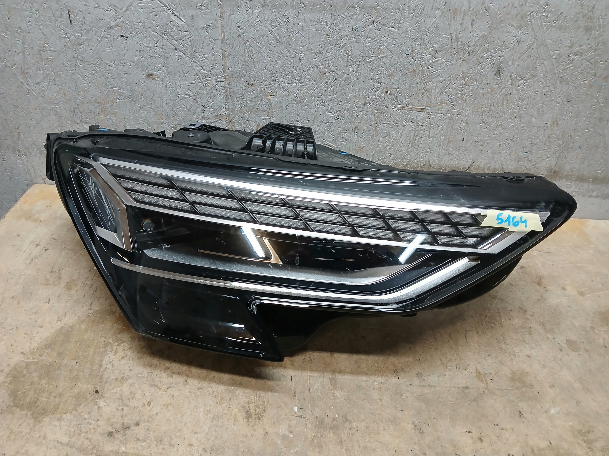 light front right AUDI A3 8Y LIFT FULL LED 24- 8Y0941036H